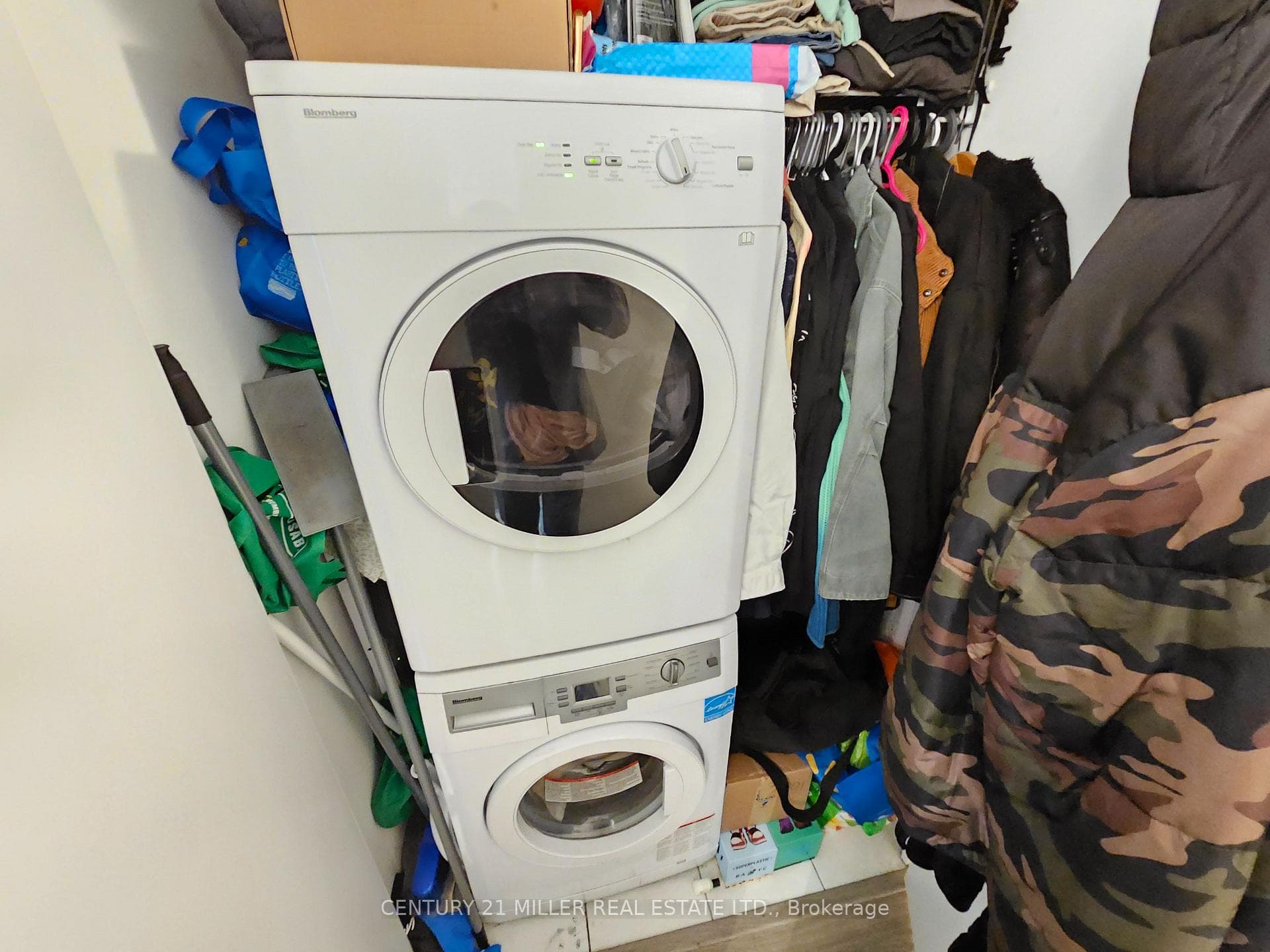 181 Dundas Street Unit 3001 photo 8