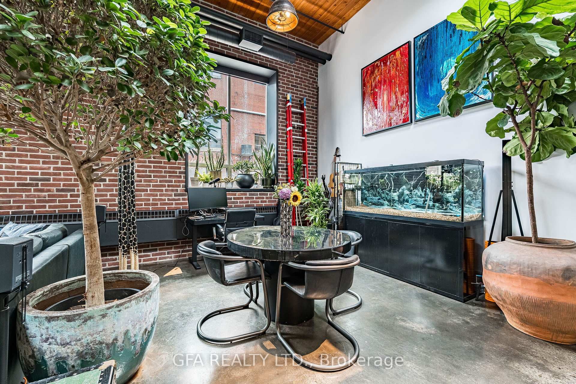 326 Carlaw Avenue Unit 109 photo 19