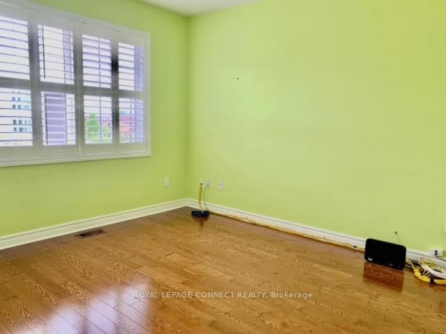 66 Oasis Boulevard photo 16