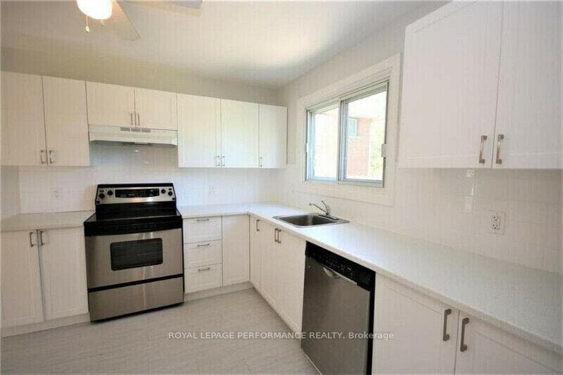 1779 Kerr Avenue photo 6
