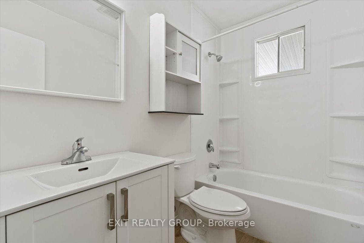 79 Louis Street photo 15