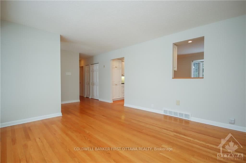 74 HILLIARD Avenue photo 6