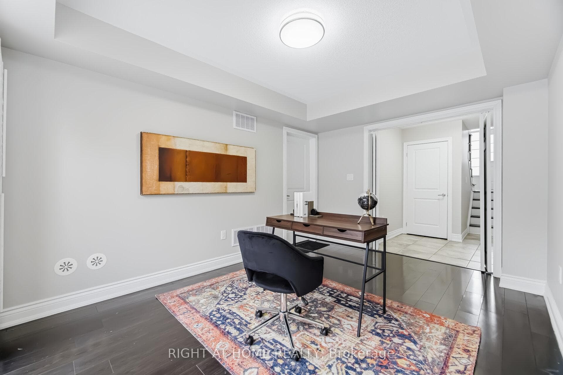 Main floor room: Possible use as office