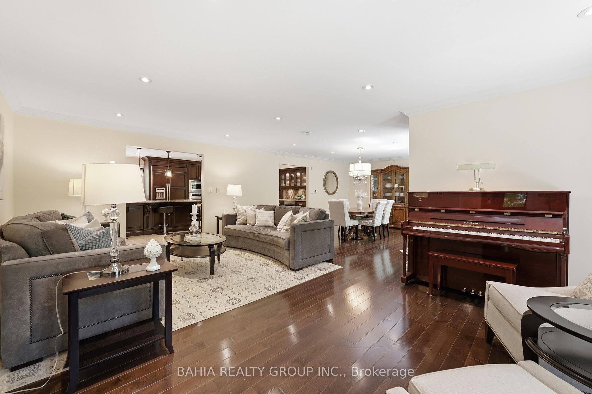 8663 Wood Close photo 20