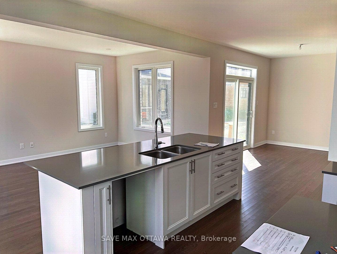 207 Conservancy Drive photo 2
