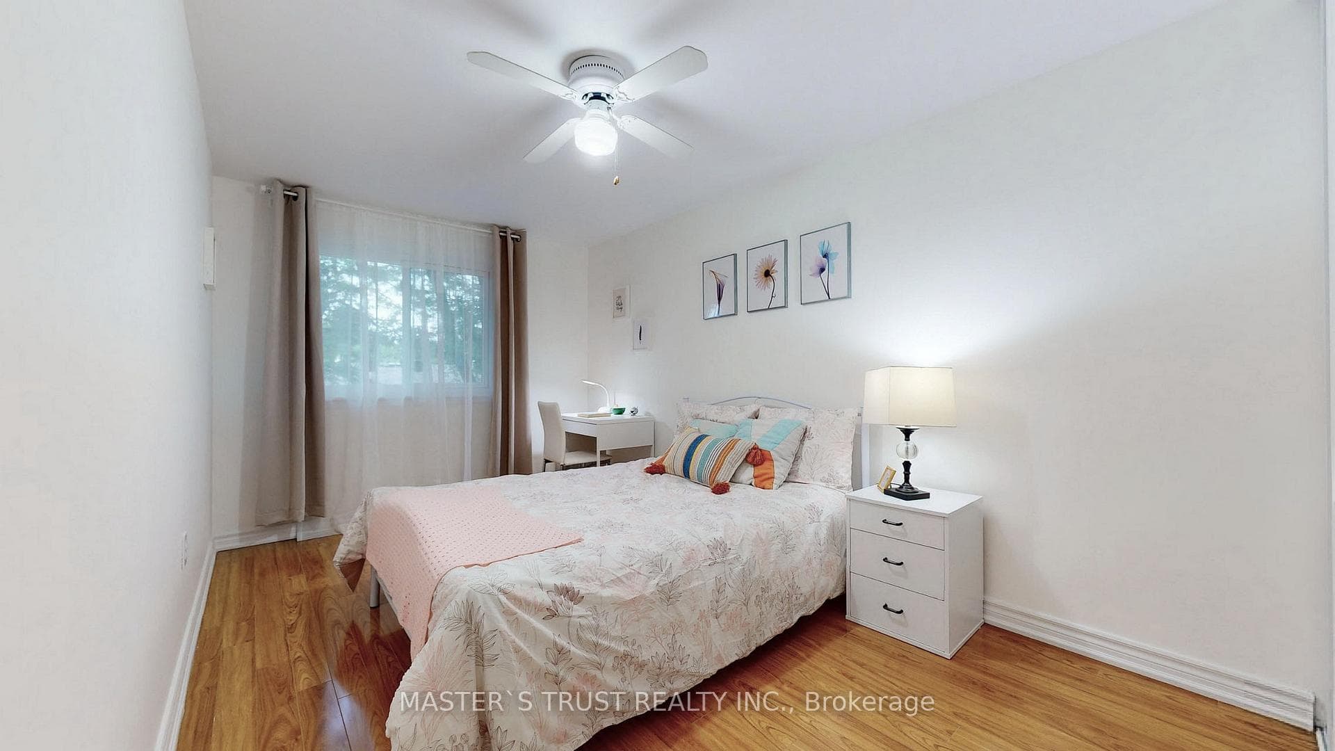16 Bracken Fernway N/A photo 4