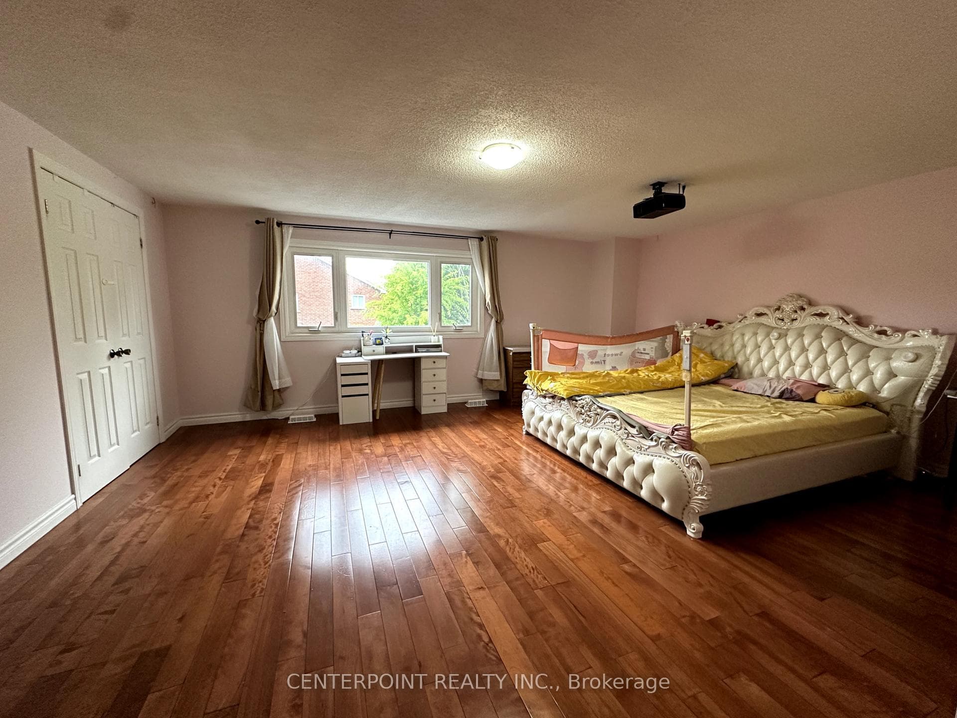 68 Neeland Road Unit Upper photo 9