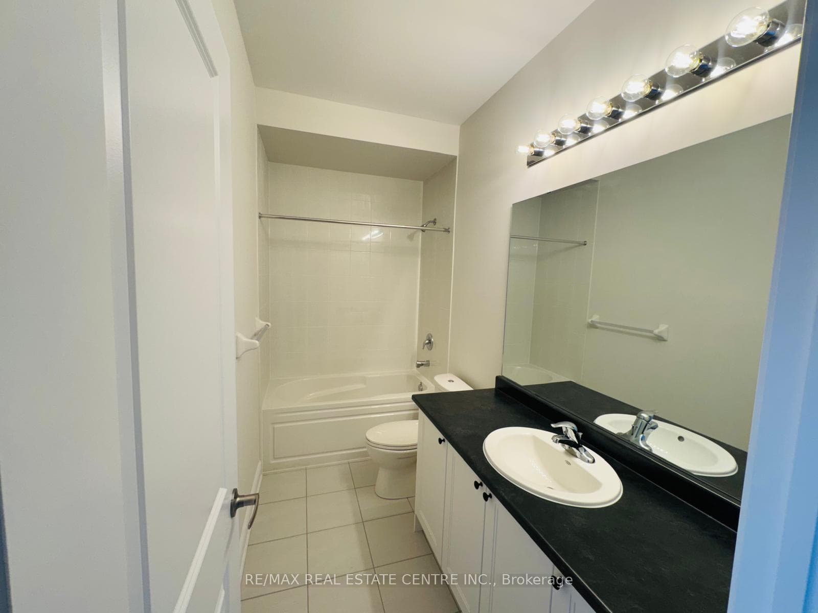 202 Tennant Circle photo 27