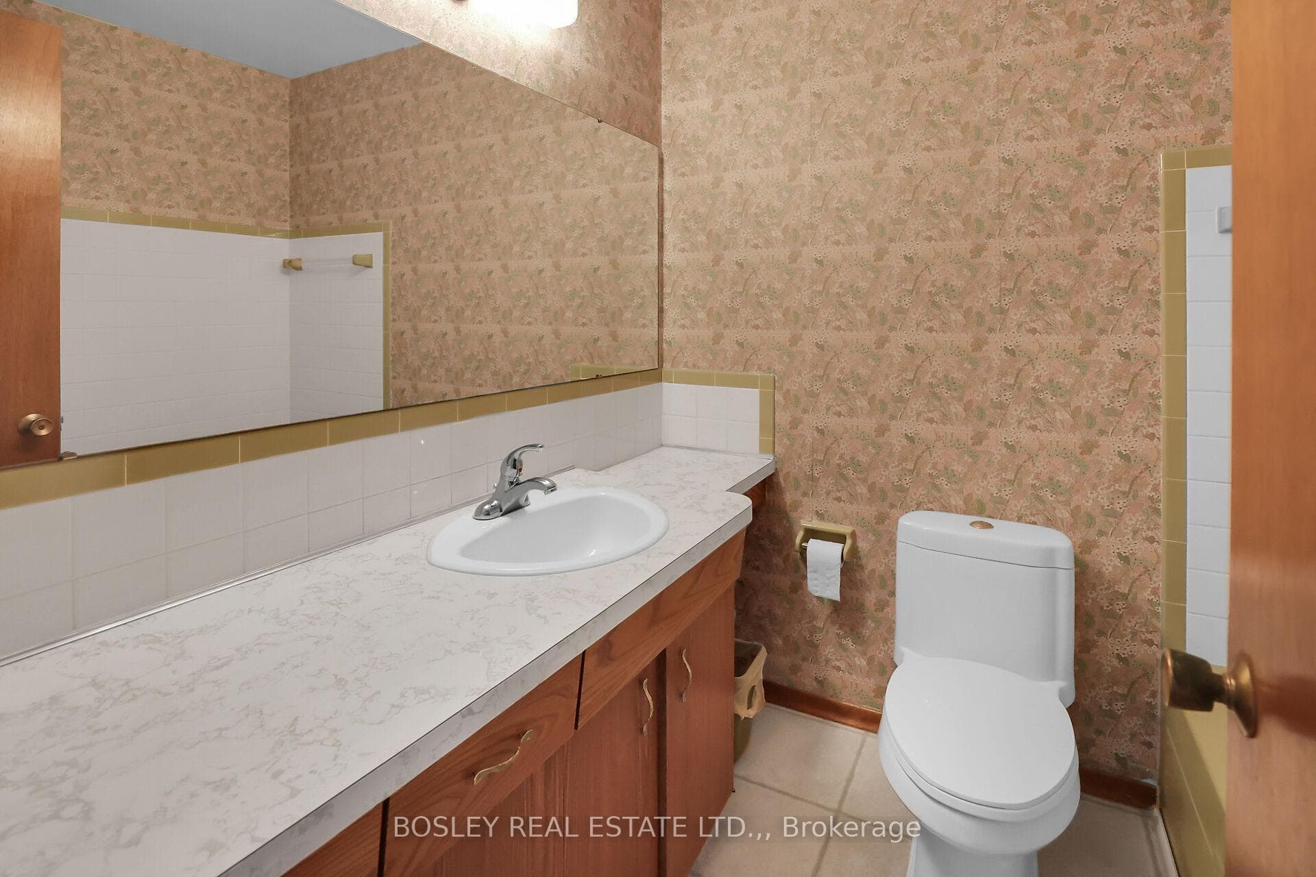 1320 Niagara Stone Road photo 16