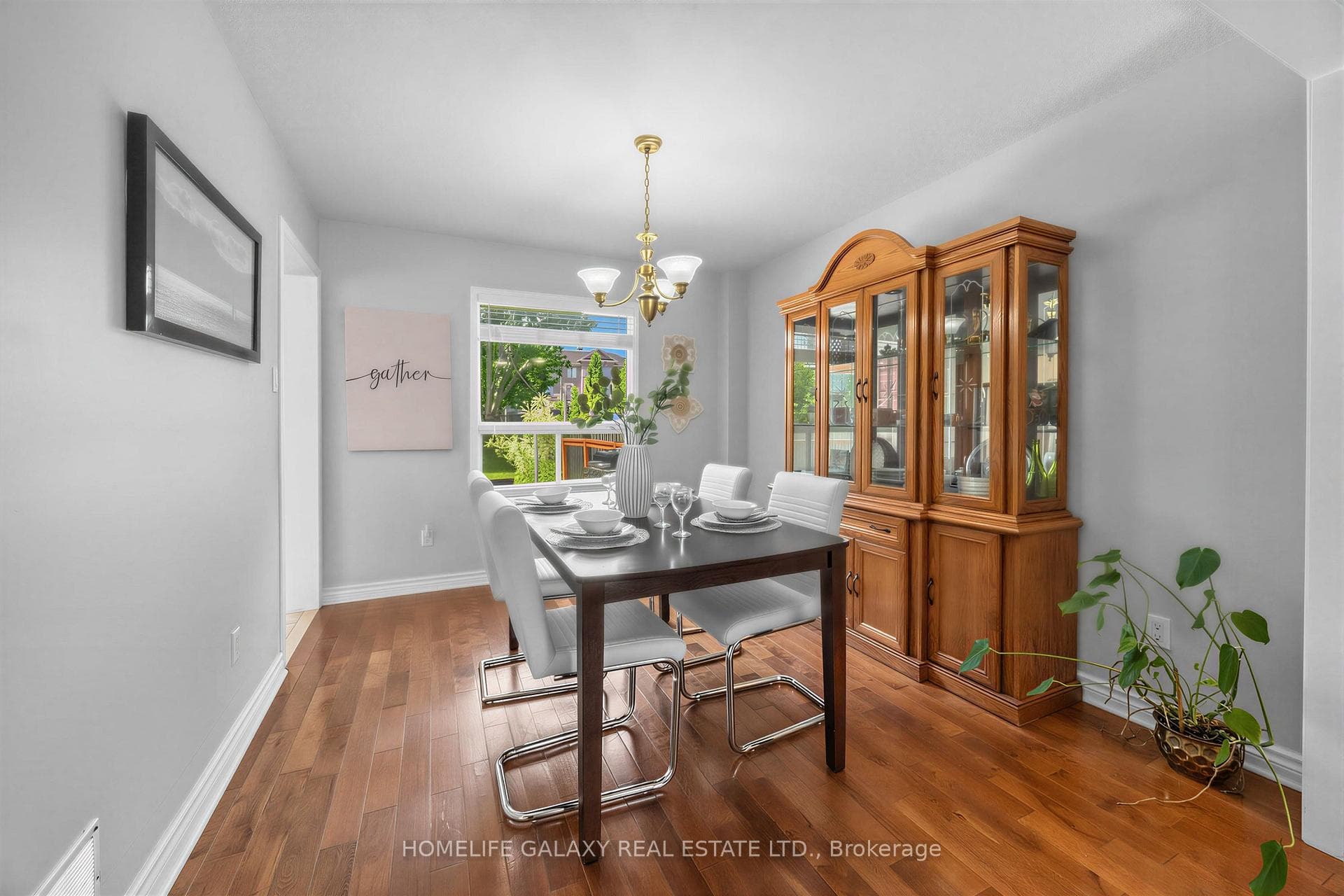 6 Bluebell Crescent photo 9