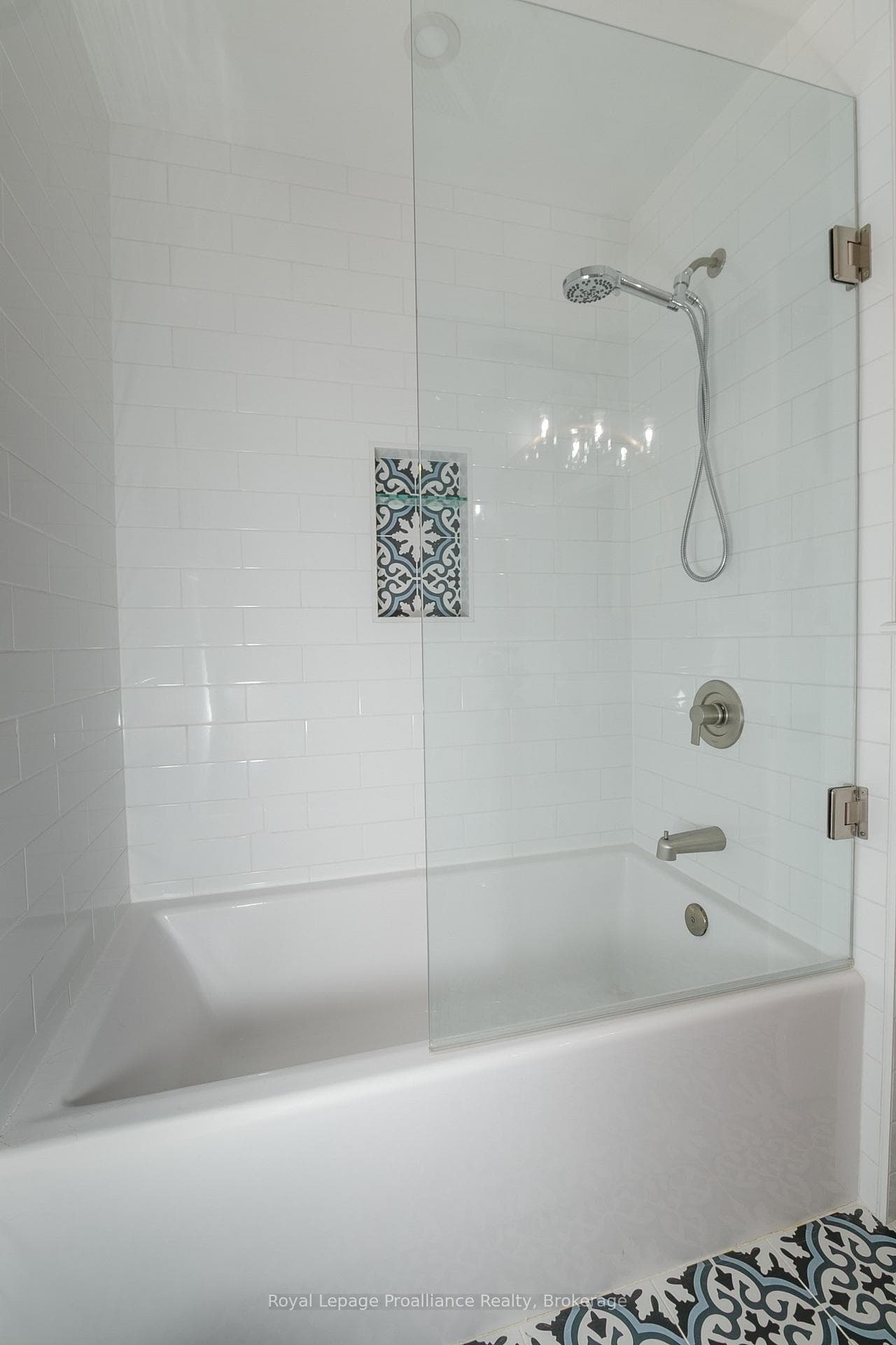 112 Prospect Hill photo 20