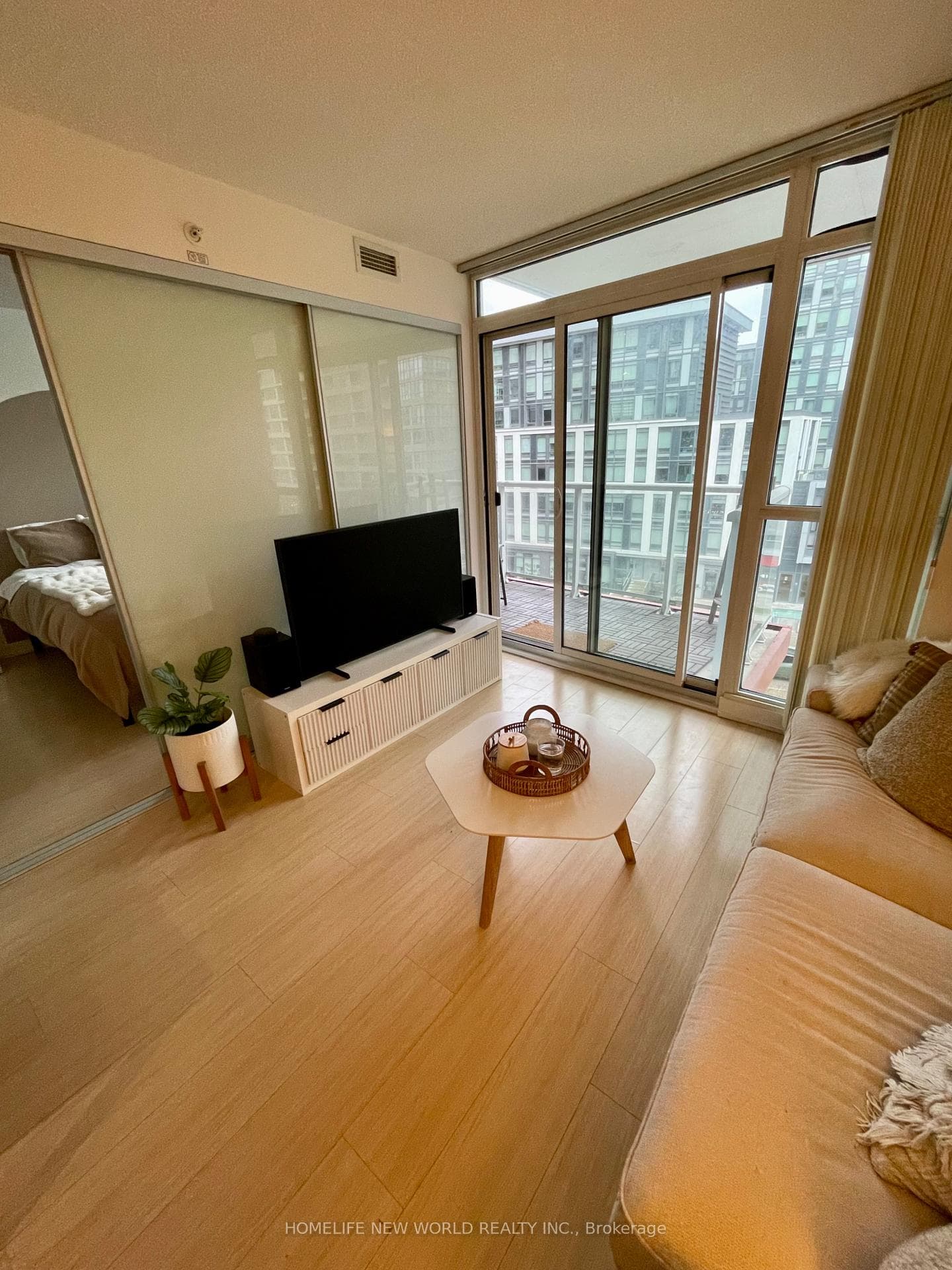 85 Queens Wharf Road Unit 618 photo 19