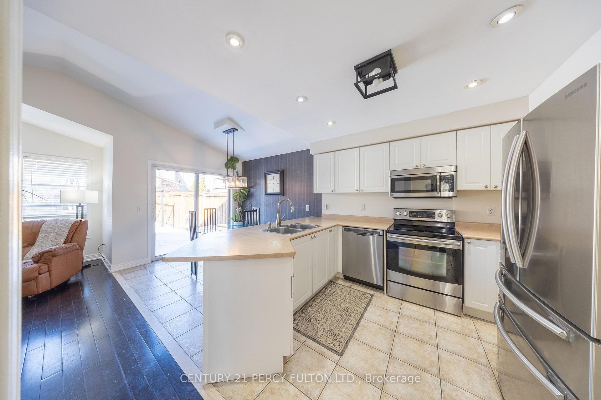66 Telegraph Drive photo 12