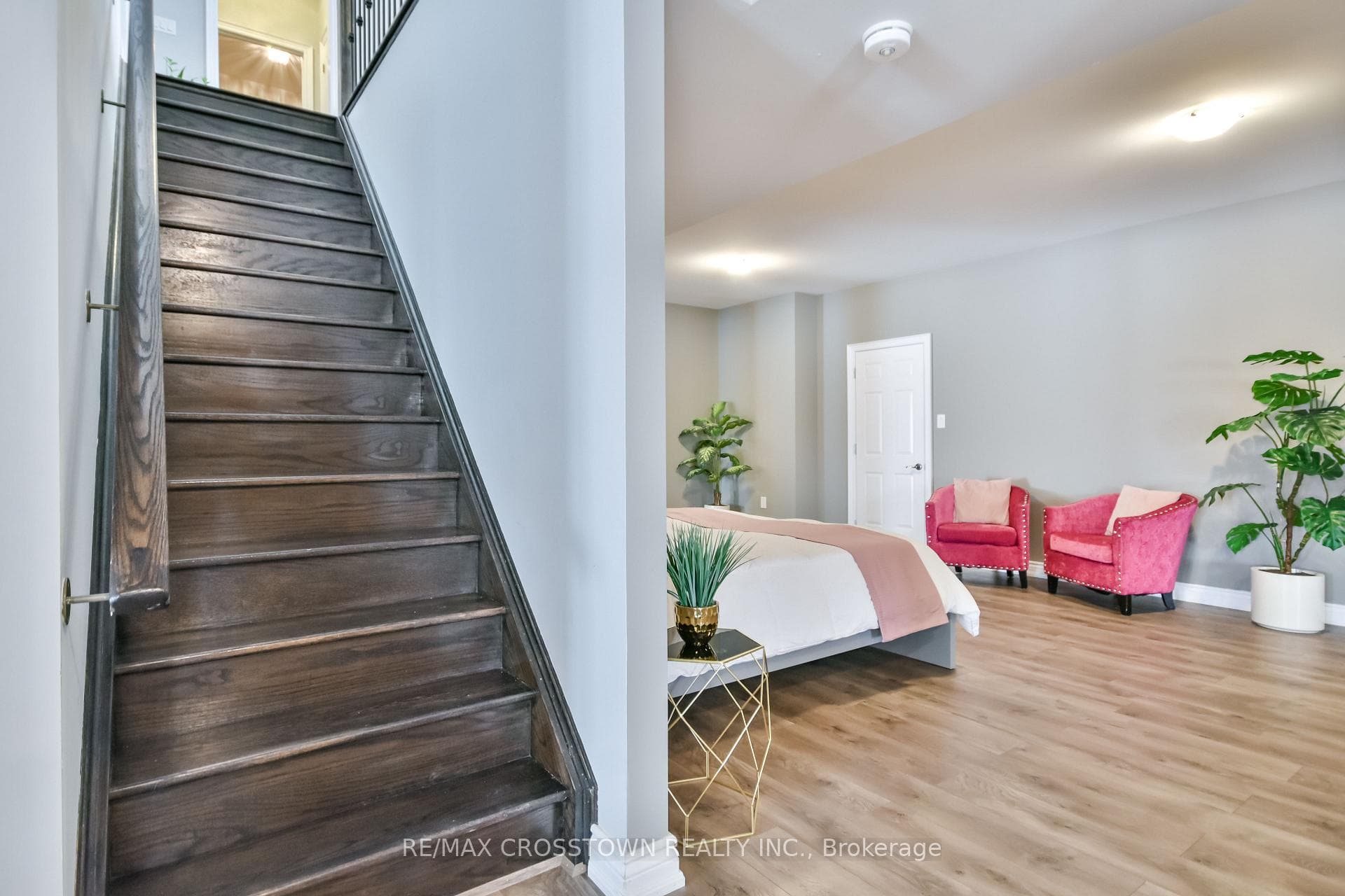 22 Stewart Crescent photo 33