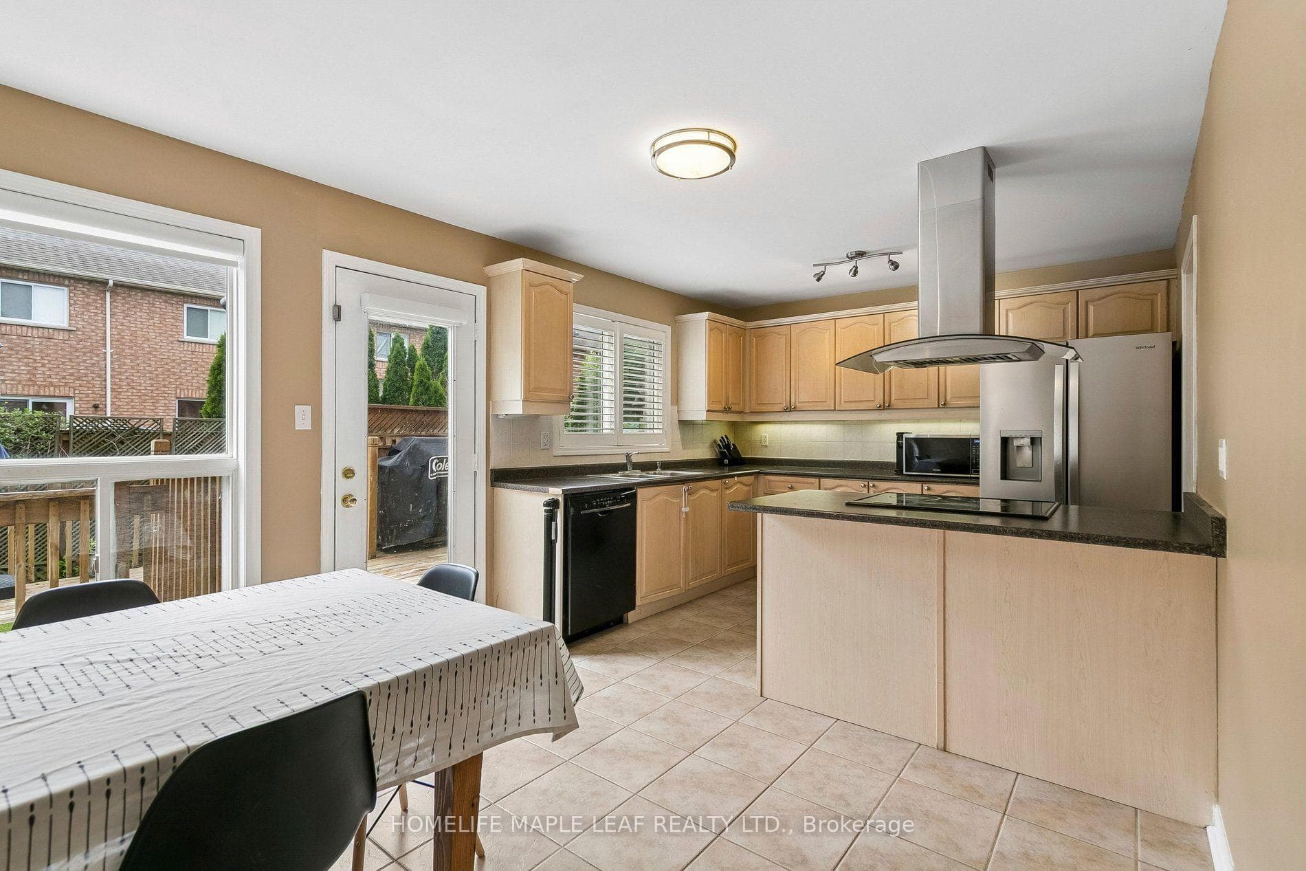 3948 Deepwood Heights photo 6