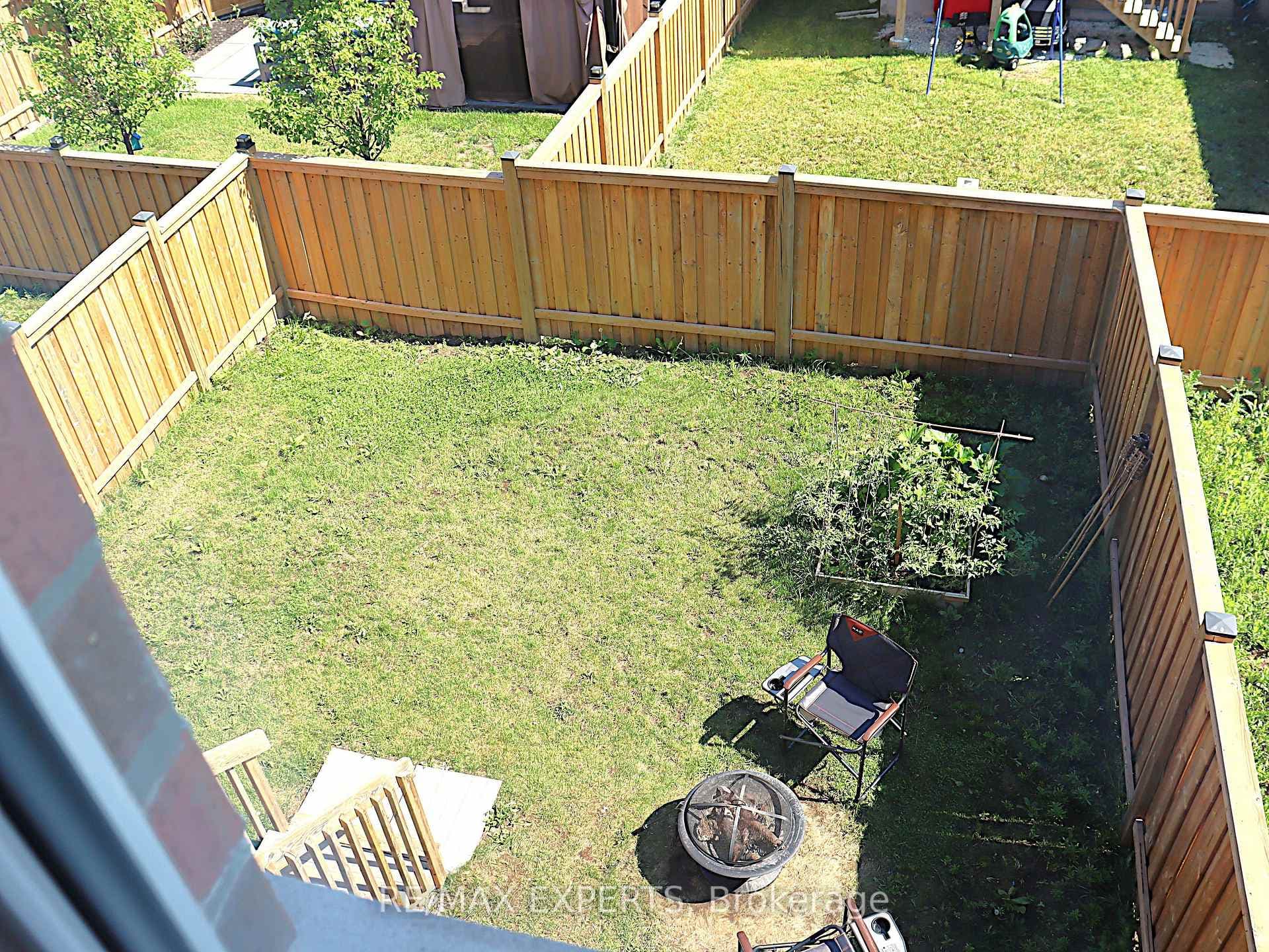 2265 Grainger Loop photo 28