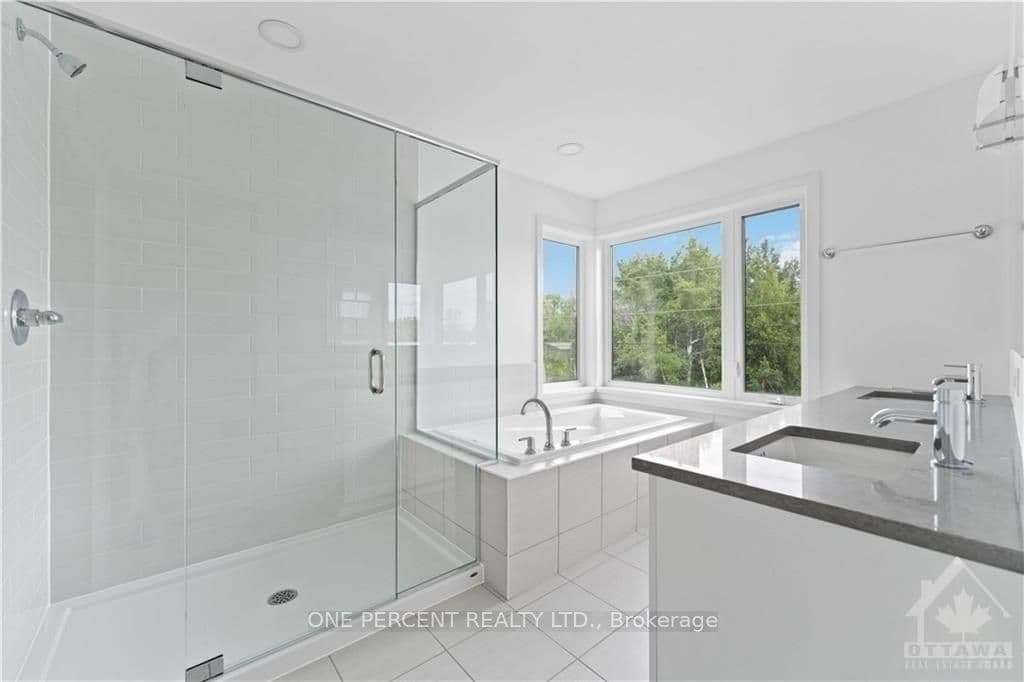 6489 RENAUD Road photo 17