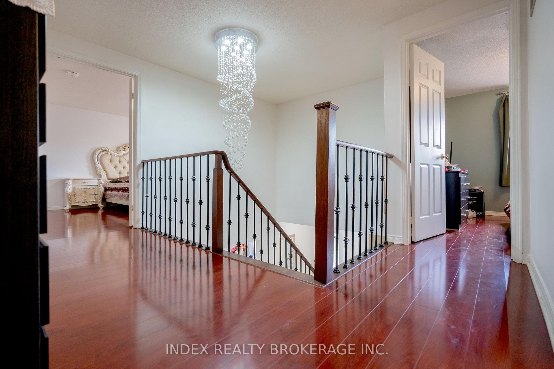 48 Copeland Road photo 17