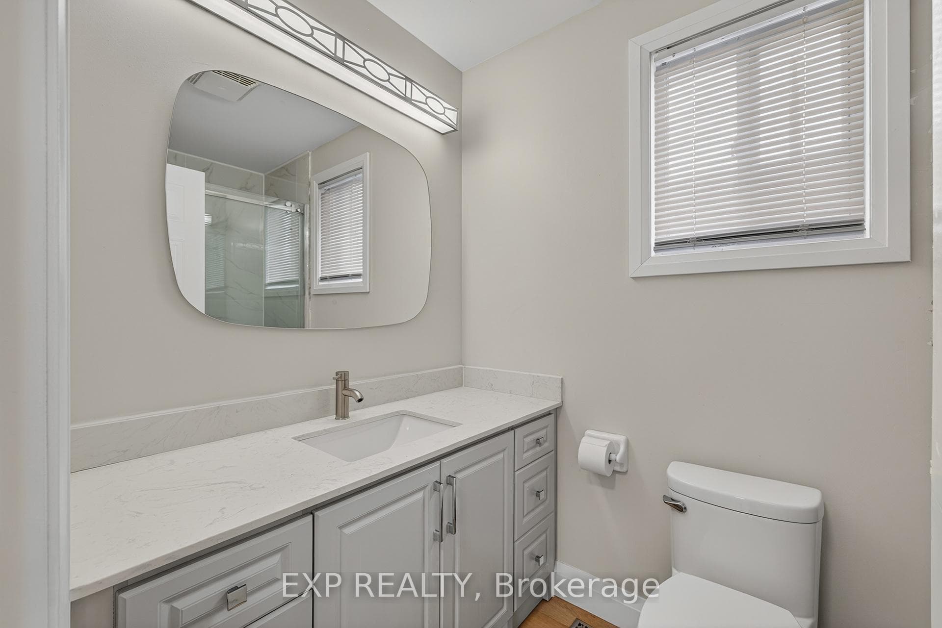 101 Anastasia Crescent photo 13