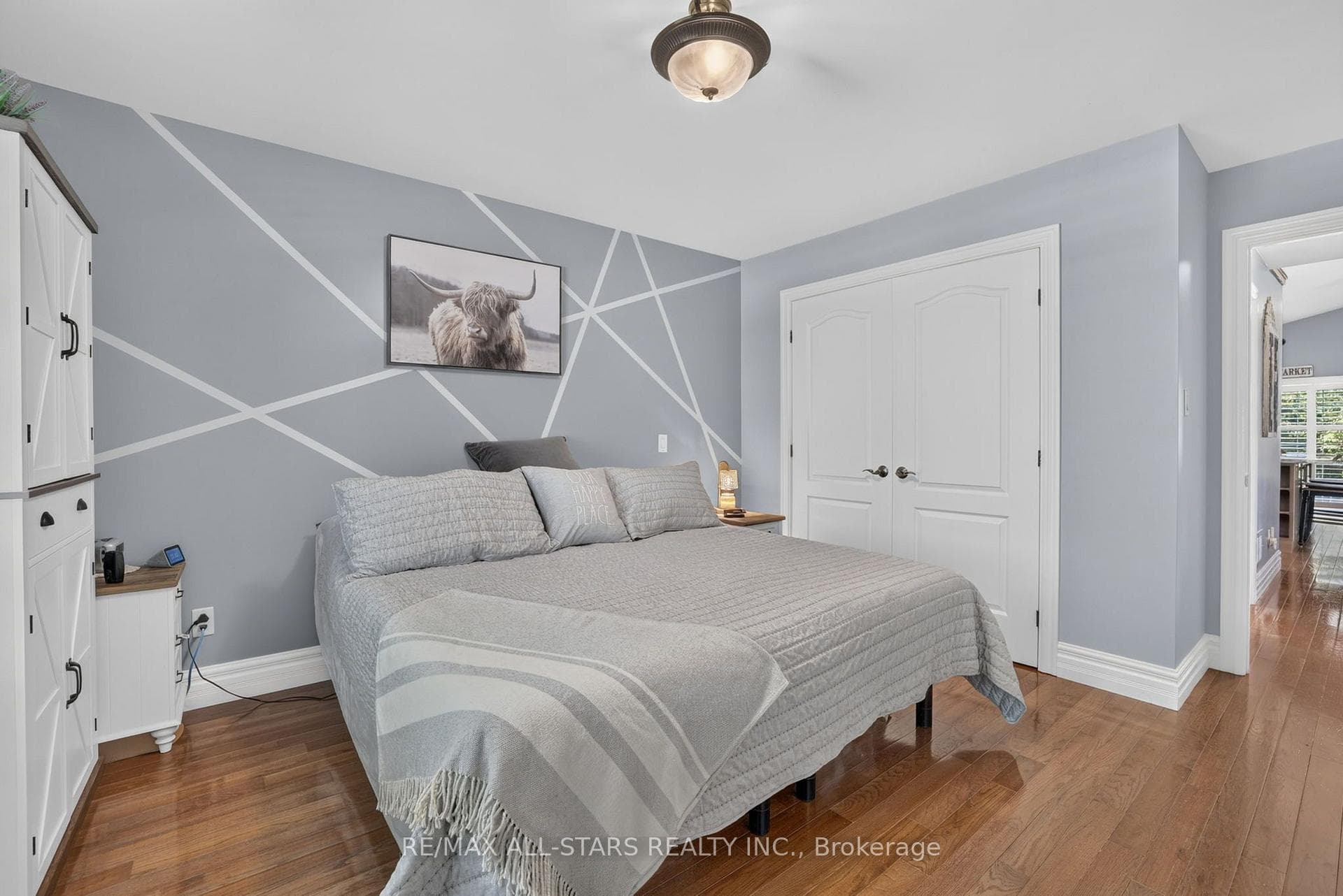 38 Evelyn Avenue photo 11