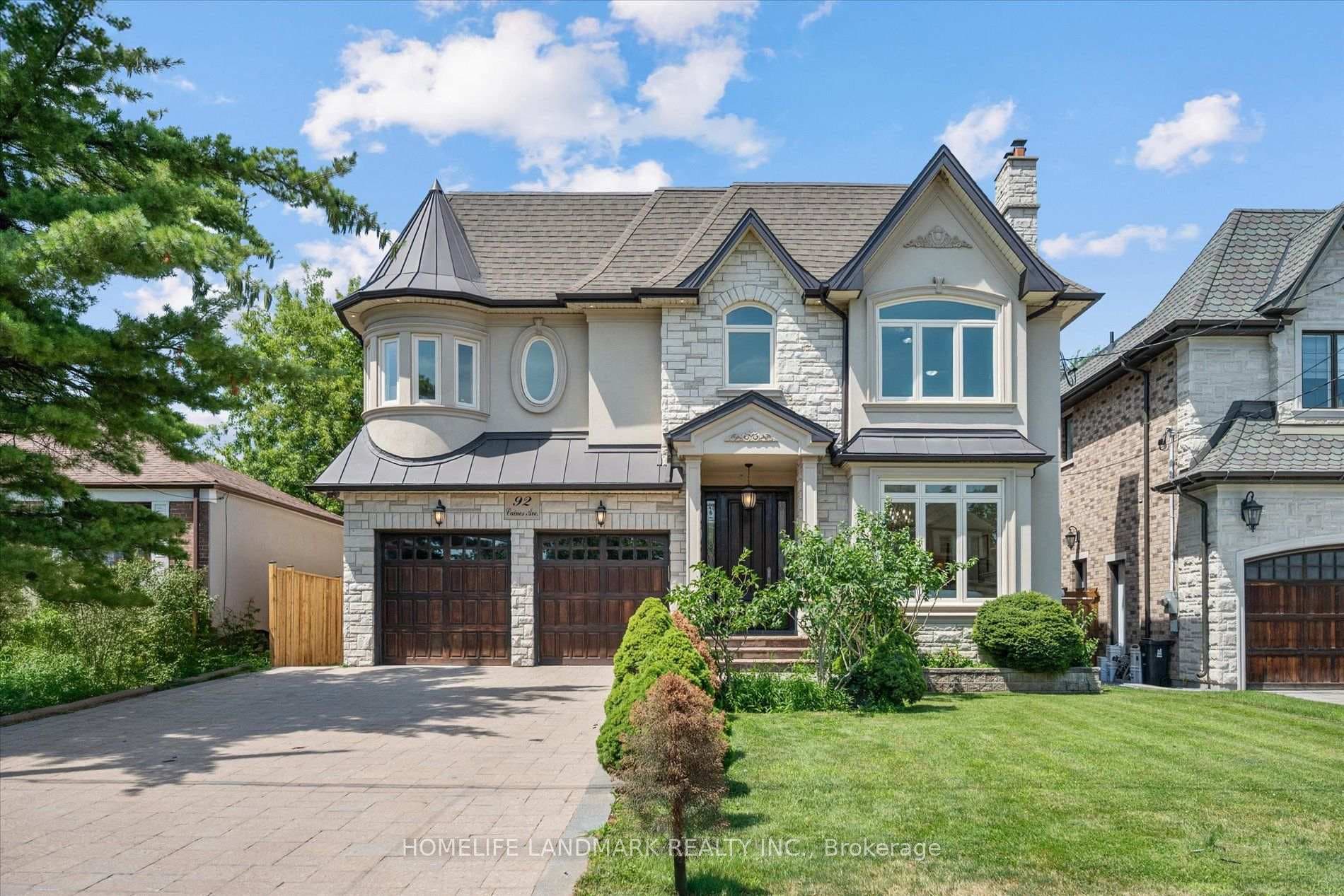 92 Caines Avenue photo 1