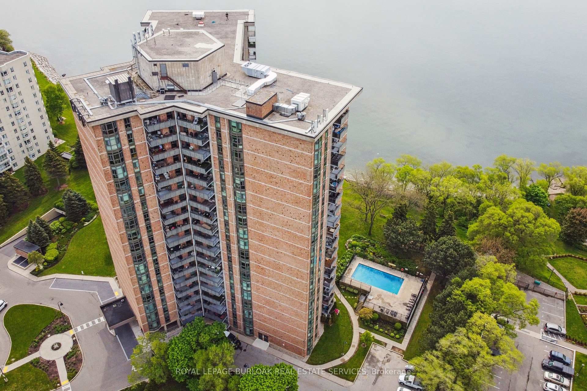 5250 Lakeshore Road Unit 106 photo 35