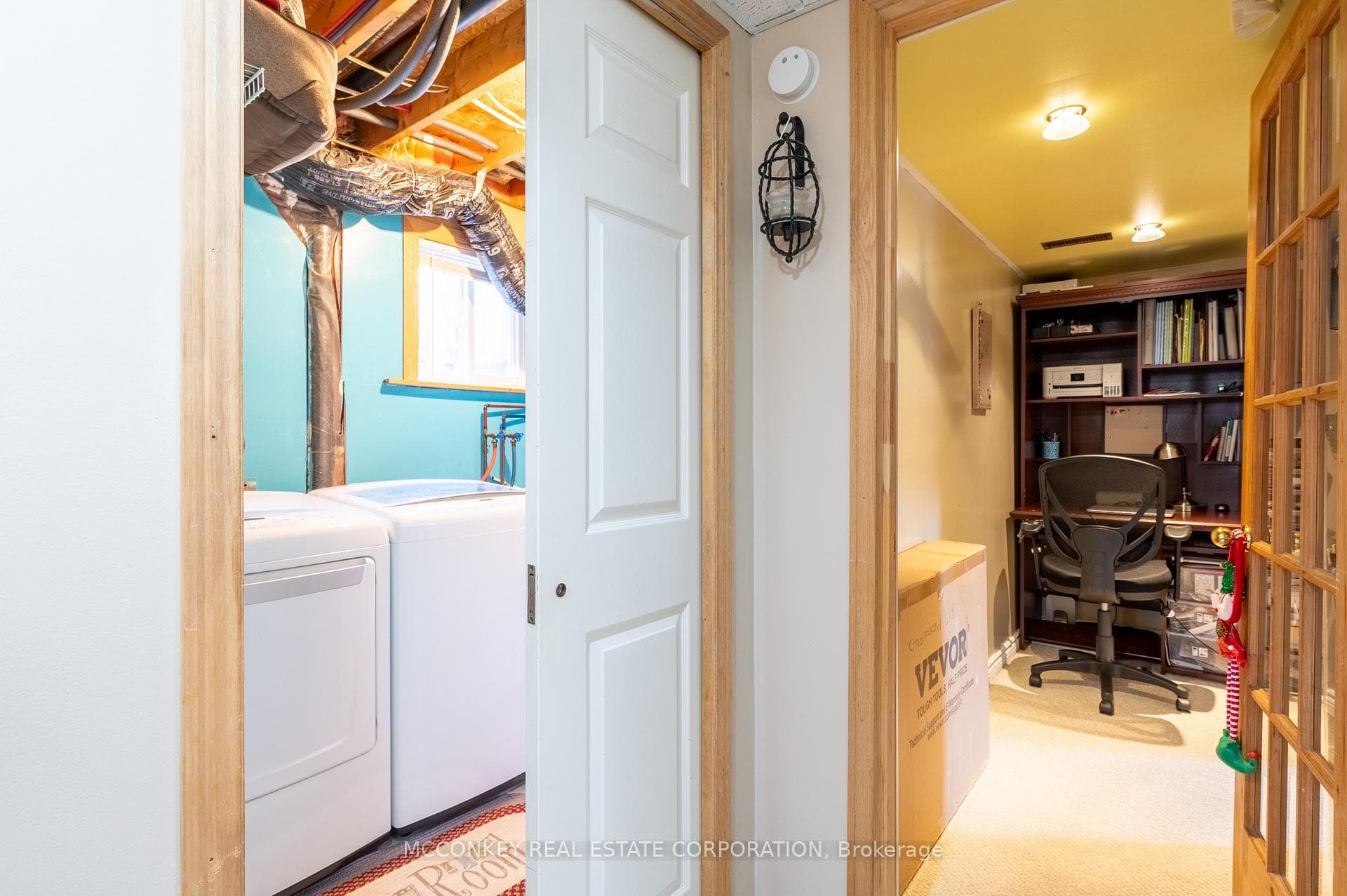 217 MIDDLEFIELD Road photo 28
