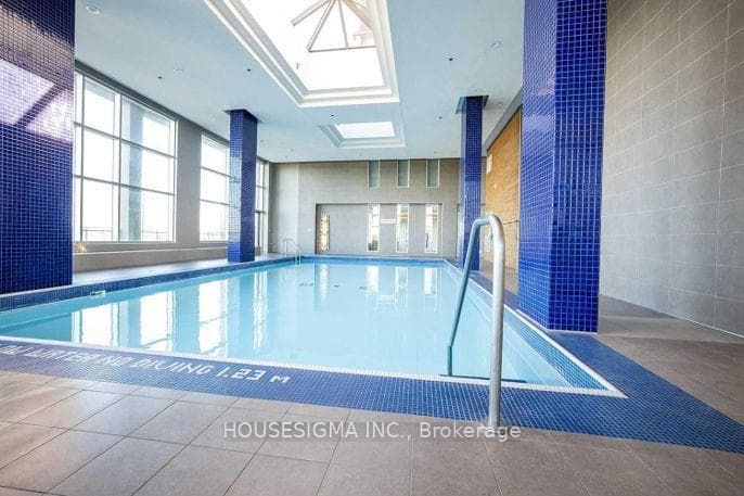 1215 Bayly Street Unit 207 photo 13