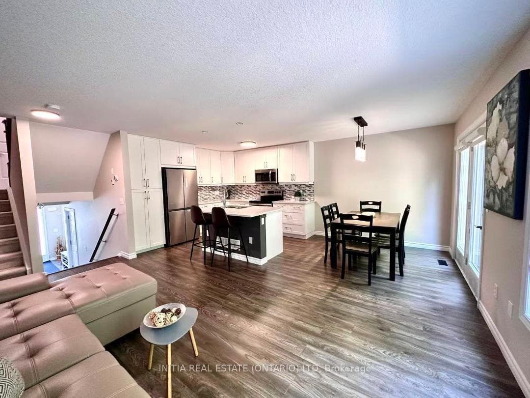 1010 Fanshawe Park Road Unit 31 photo 8