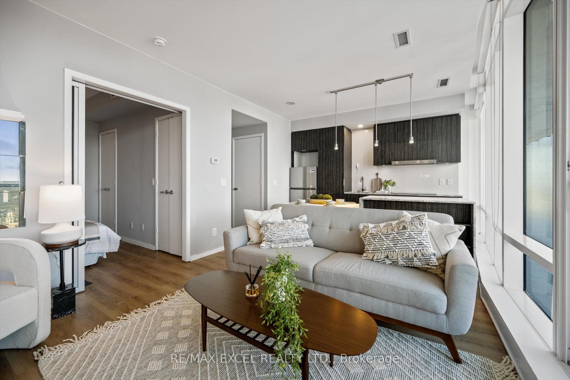 1 Bloor Street Unit 4002 photo 7
