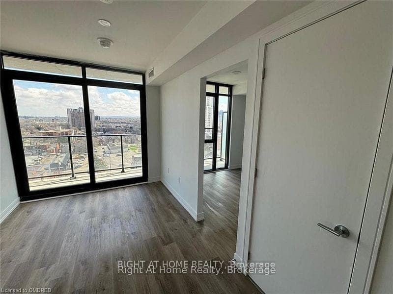 1 JARVIS Street Unit 1320 photo 5