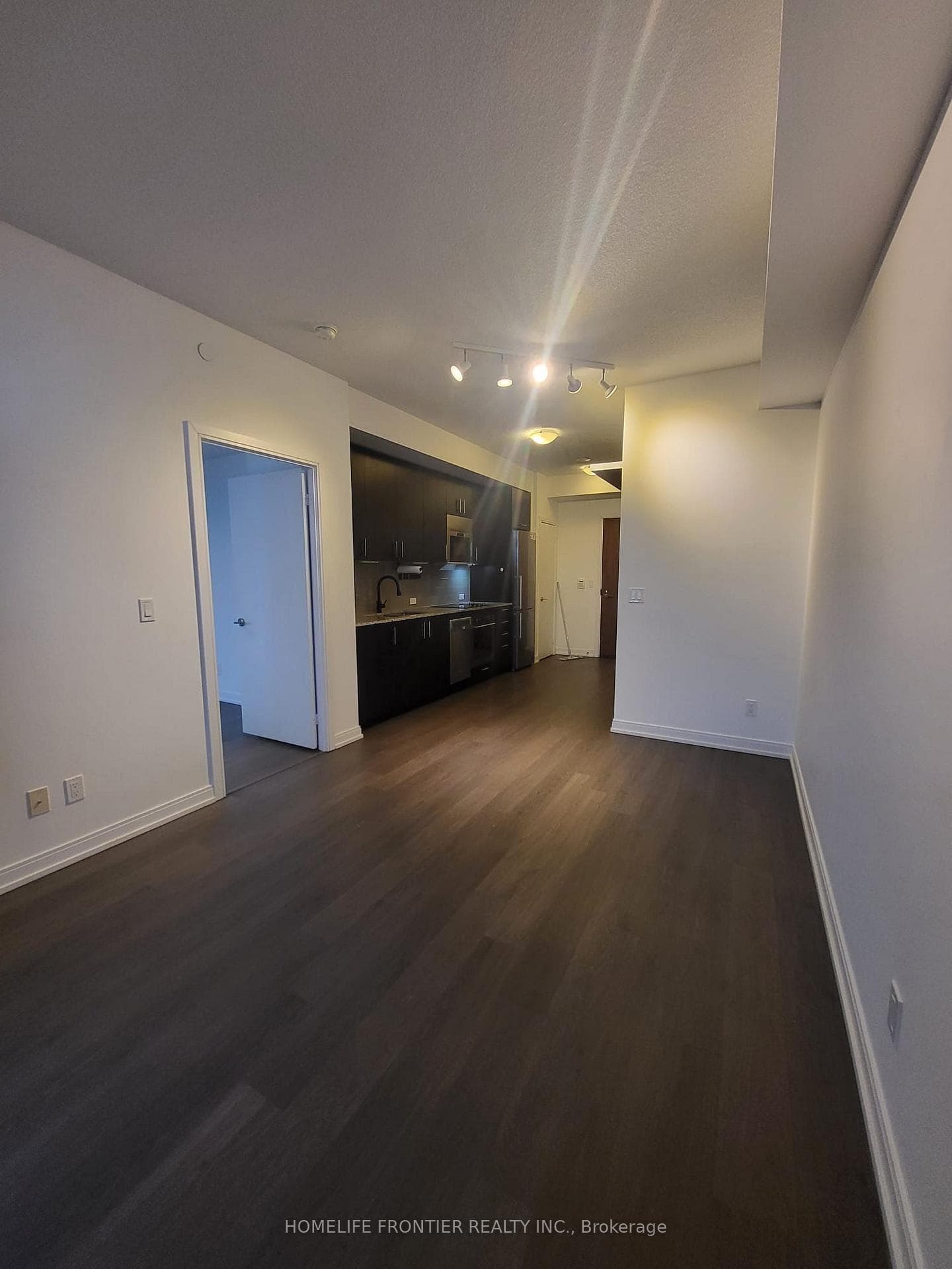 255 Village Green Square Unit 3401 photo 8