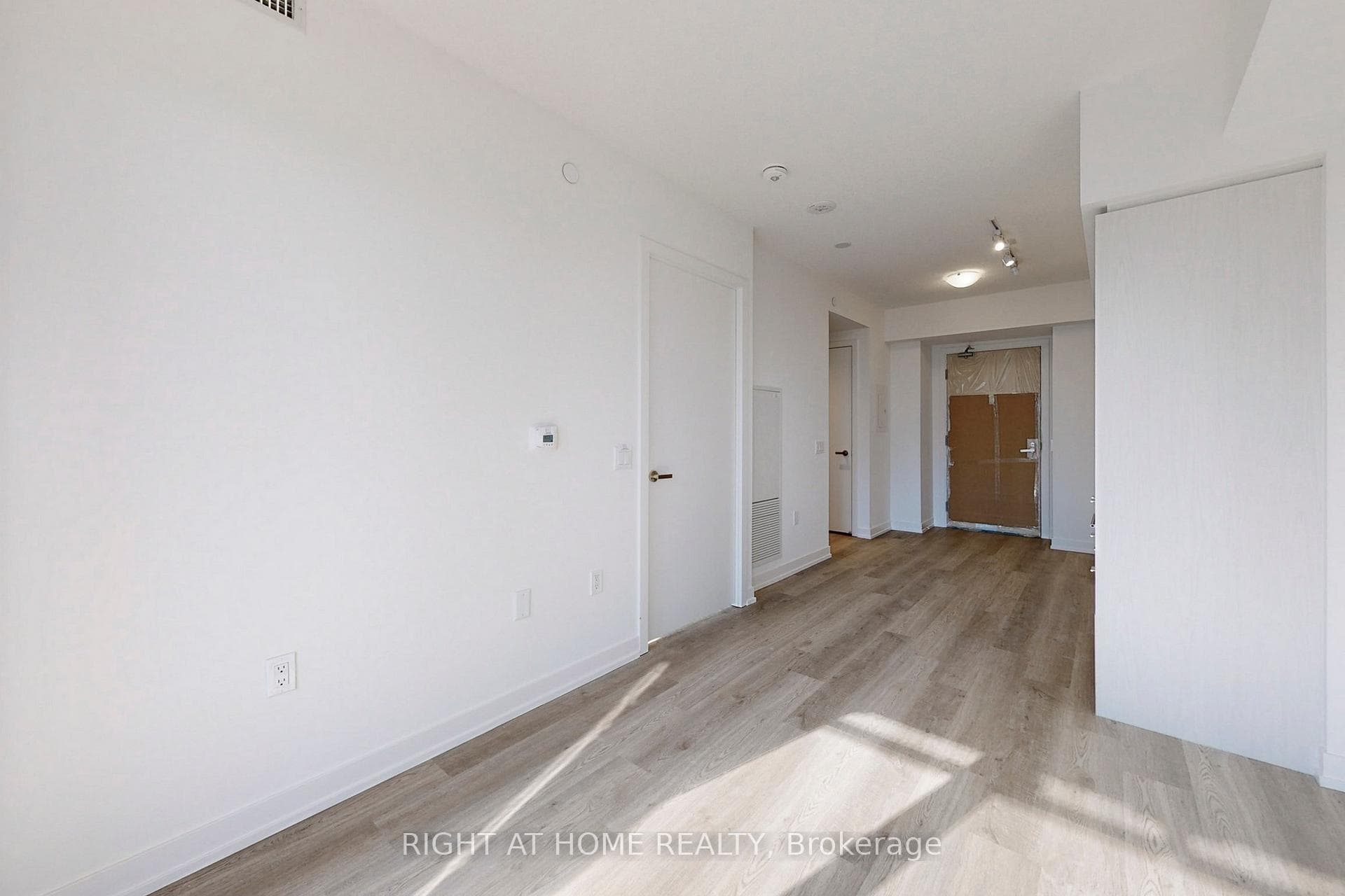 55 Cooper Street Unit 3316 photo 14