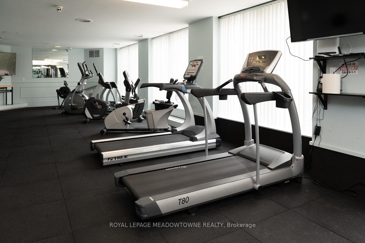14924 Yonge Street Unit 201 photo 28