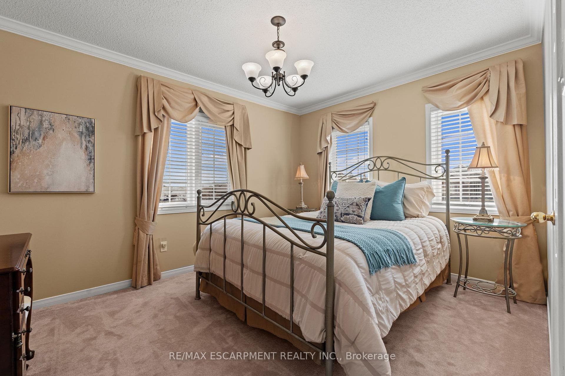200 Miller Drive photo 30