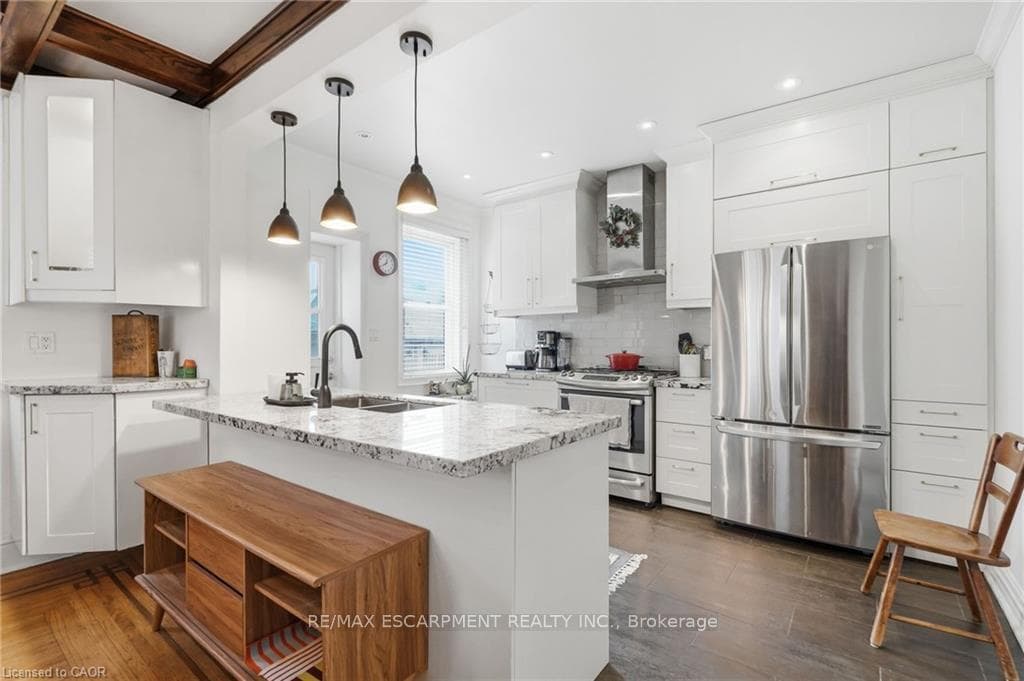 37 Connaught Avenue photo 13