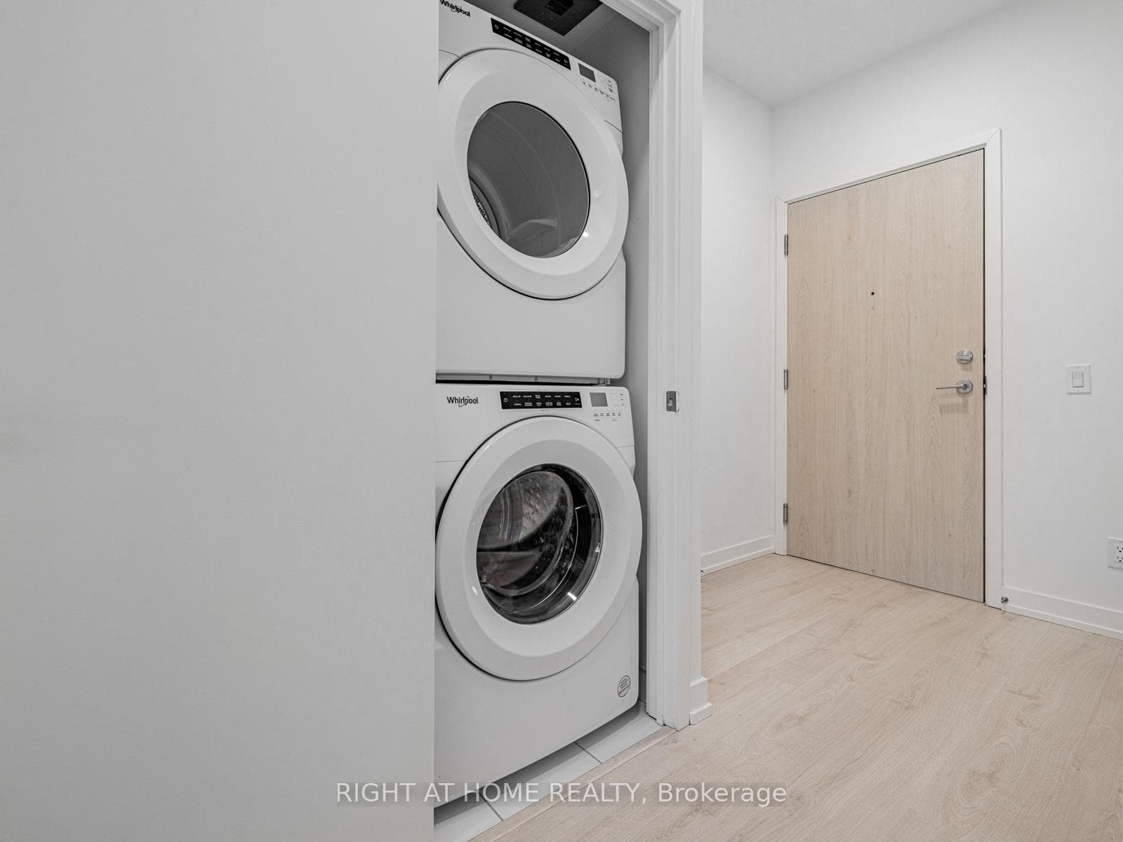 181 Sheppard Avenue Unit 217 photo 21