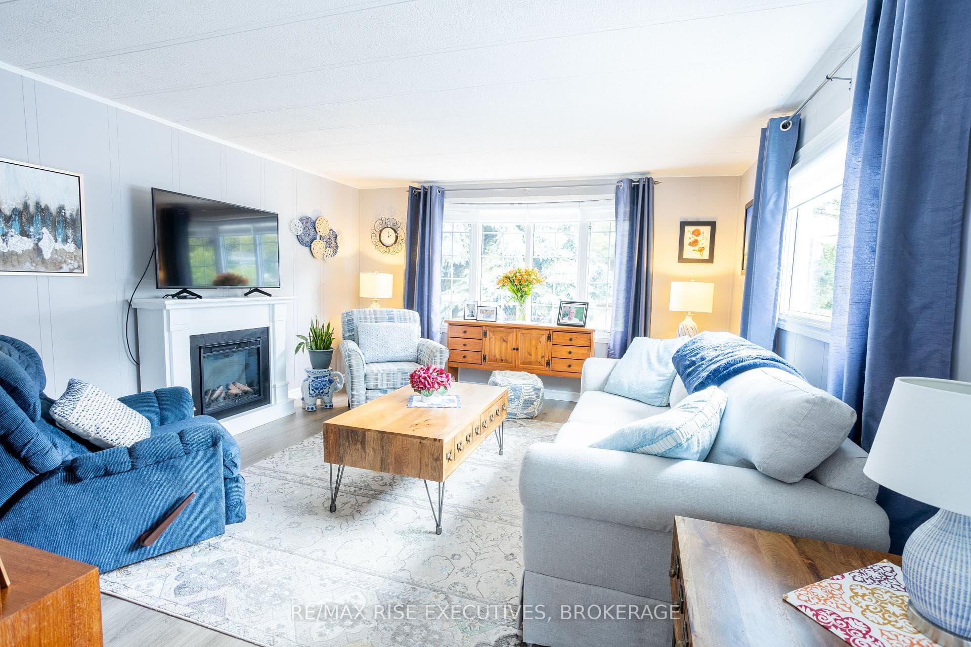 21 Powley Garden Drive photo 3