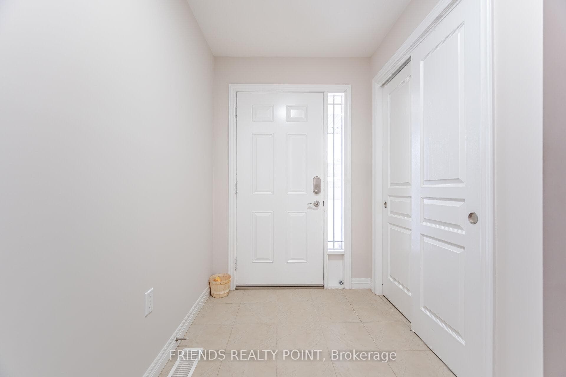 14 Bonhill Boulevard photo 5