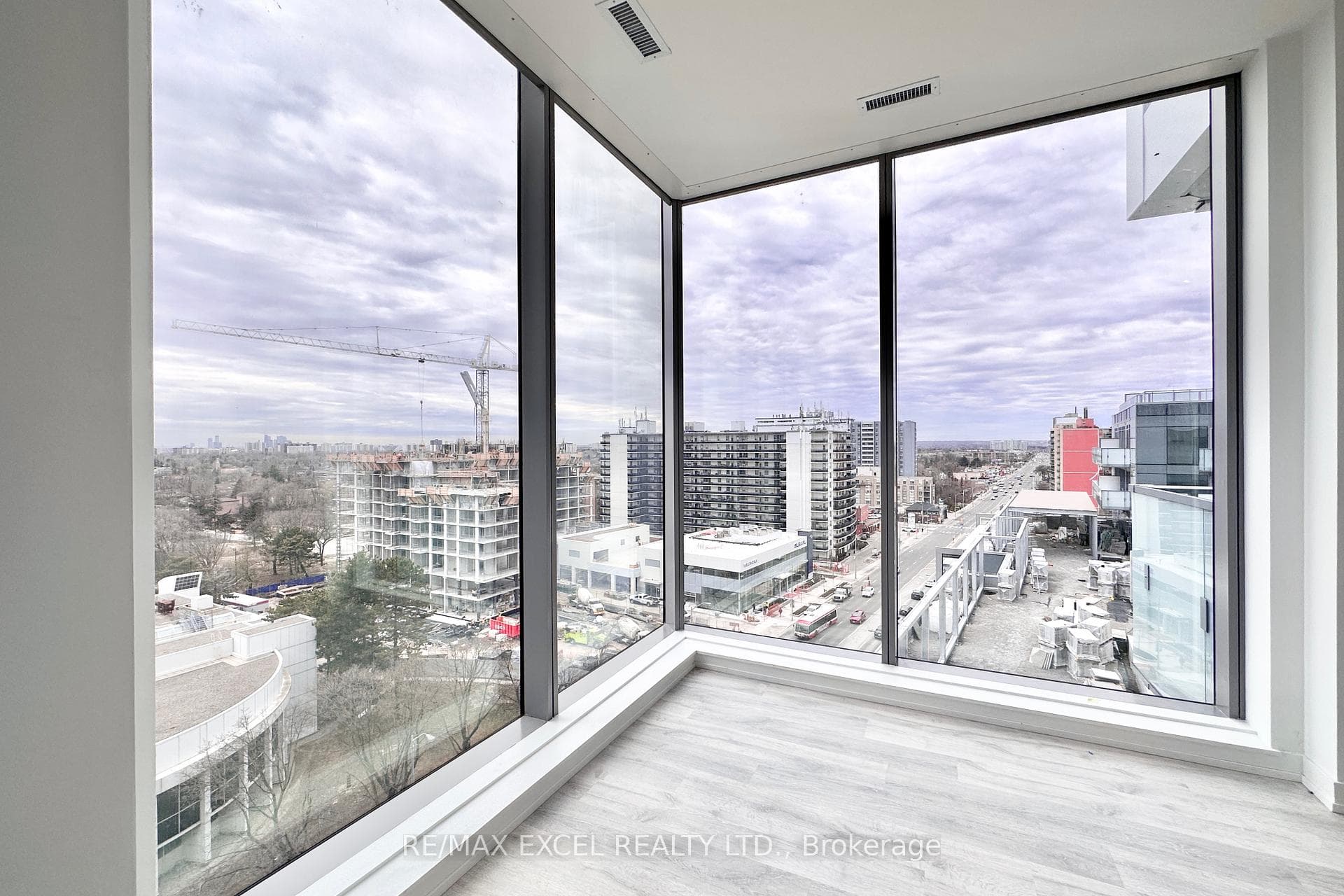 Floor to Ceiling Window