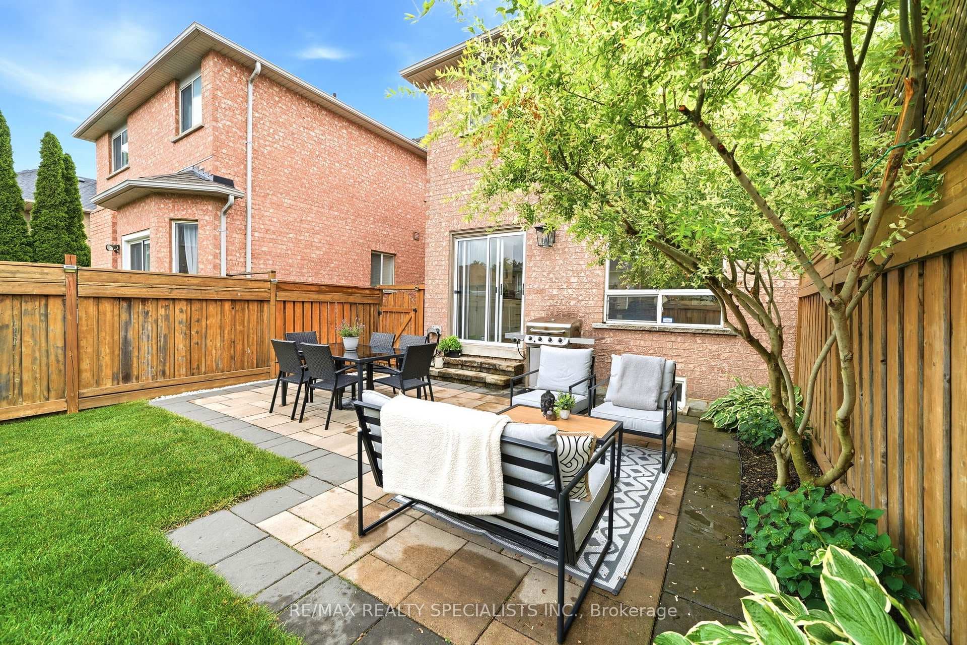 65 Ironhorse Crescent photo 22