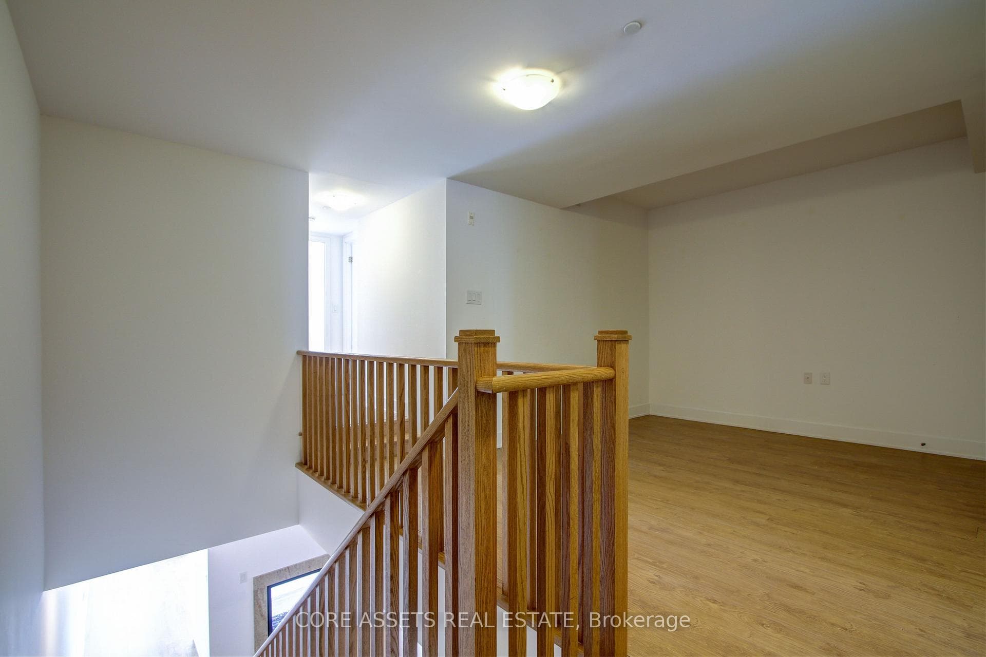 508 Wellington Street Unit Ph03 photo 22