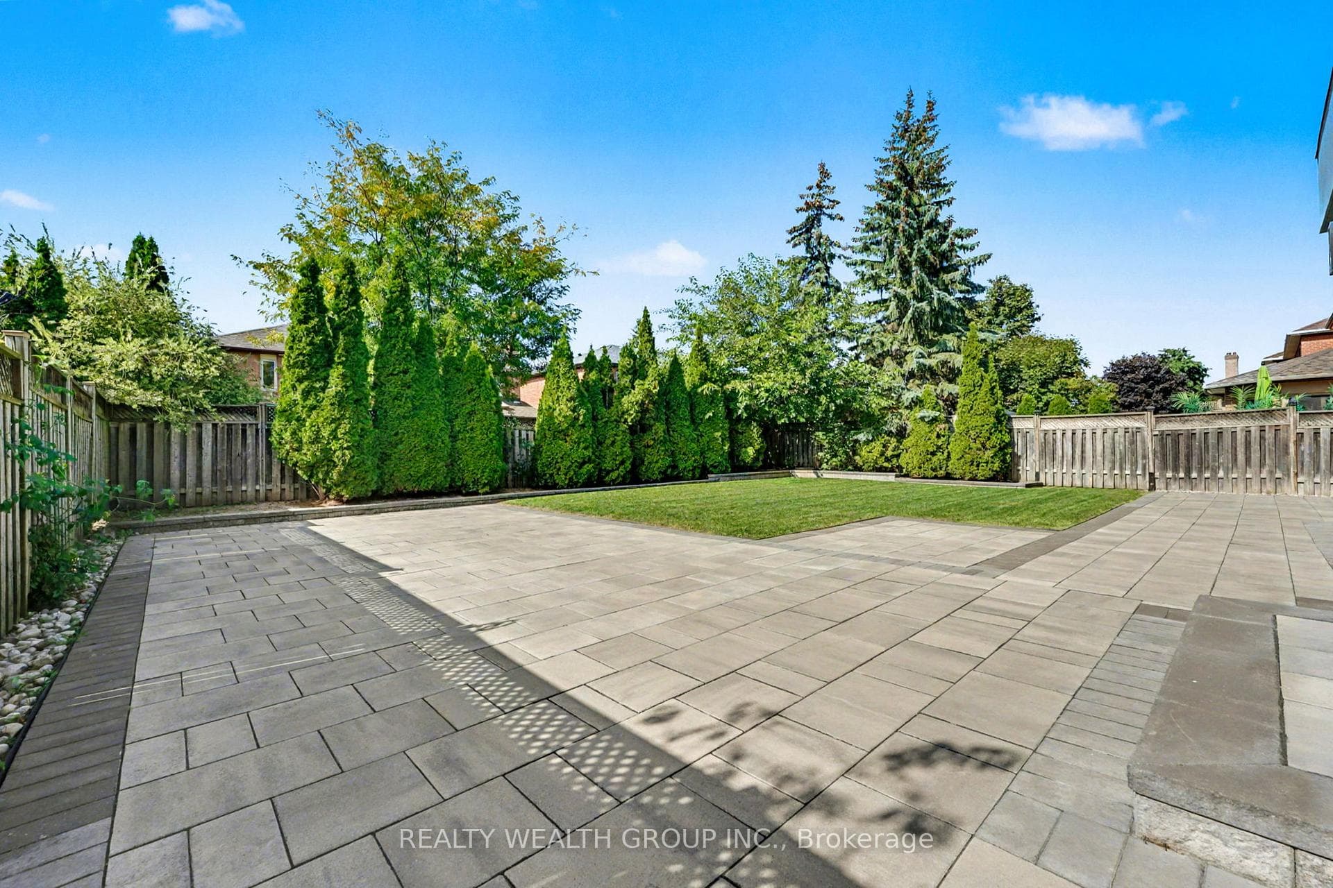 32 Colton Crescent photo 43