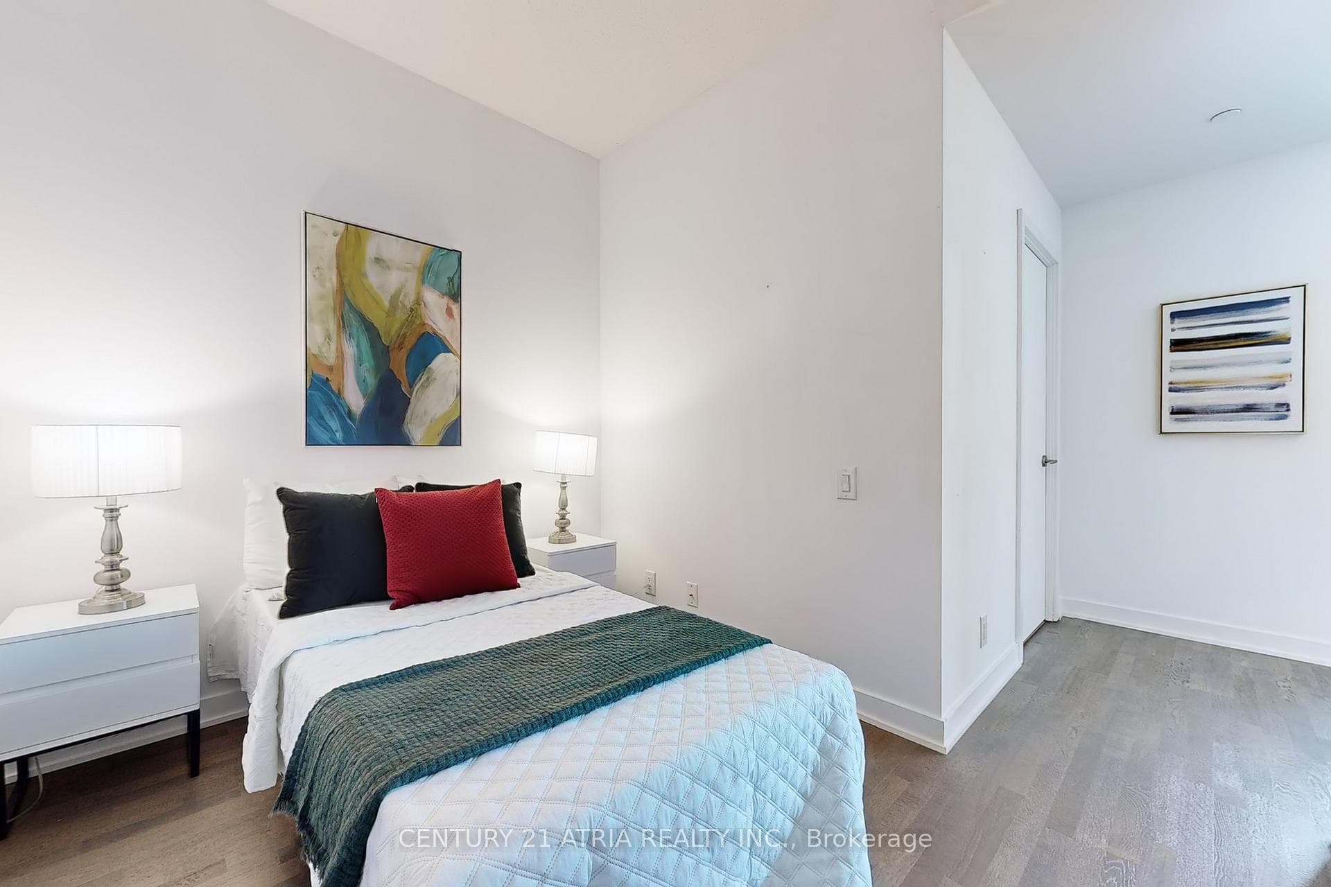 1815 Yonge Street Unit 2101 photo 19