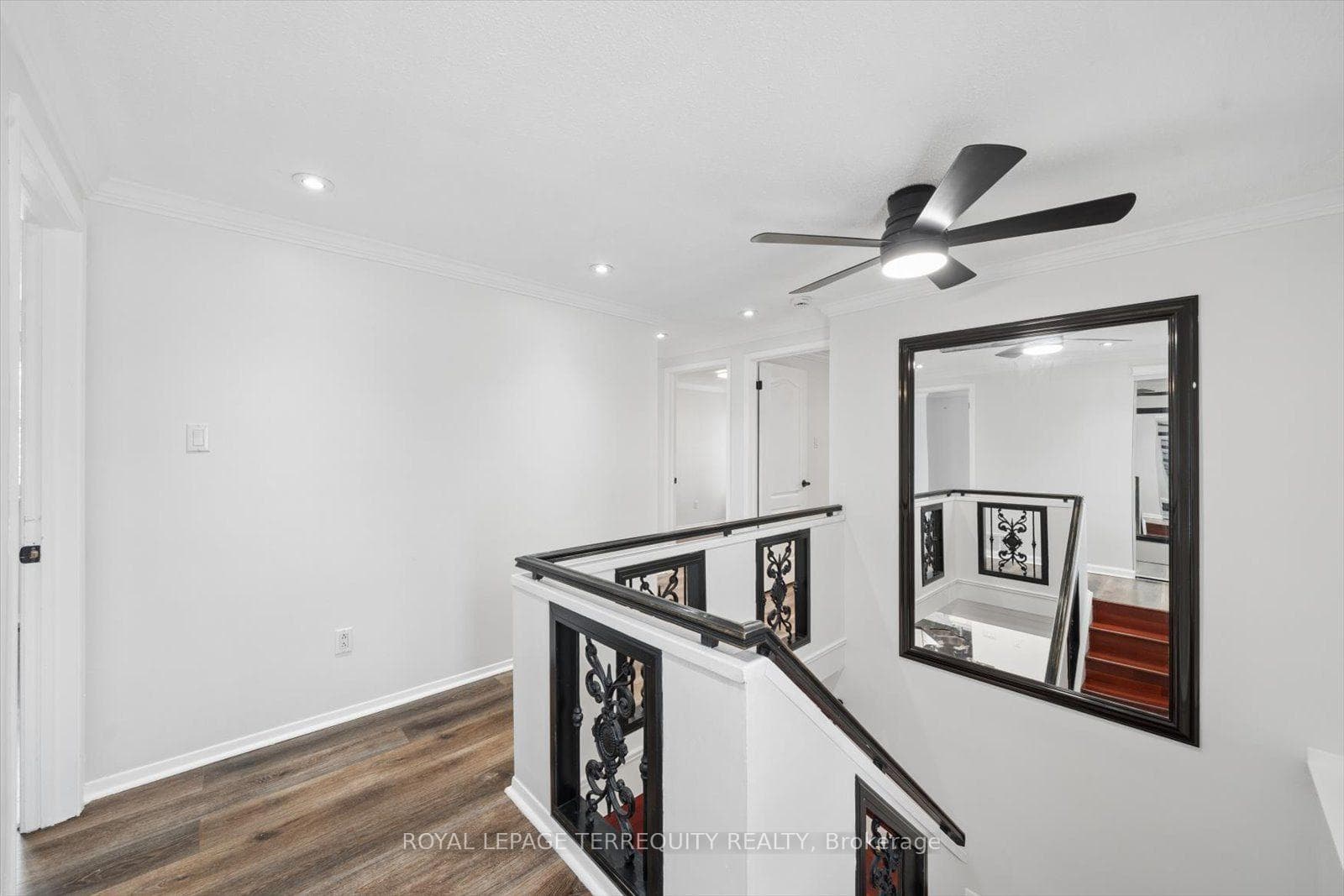 1825 Hyde Mill Crescent photo 31
