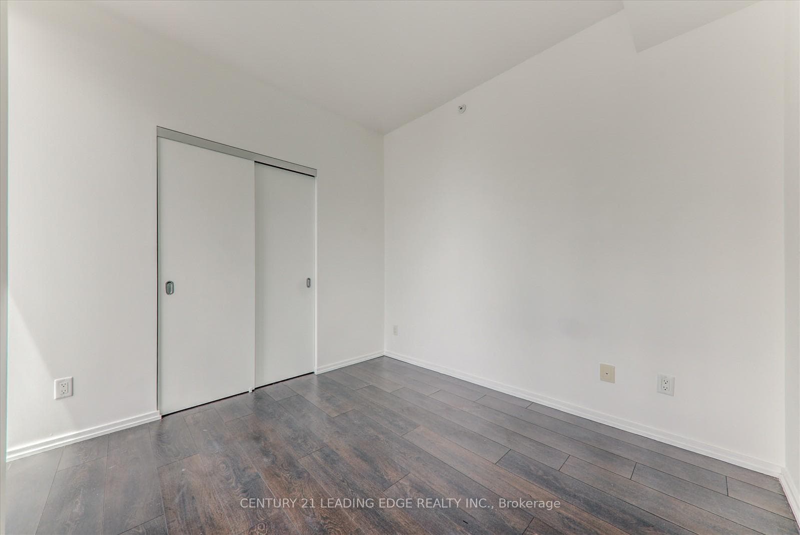 75 St Nicholas Street Unit 2304 photo 25