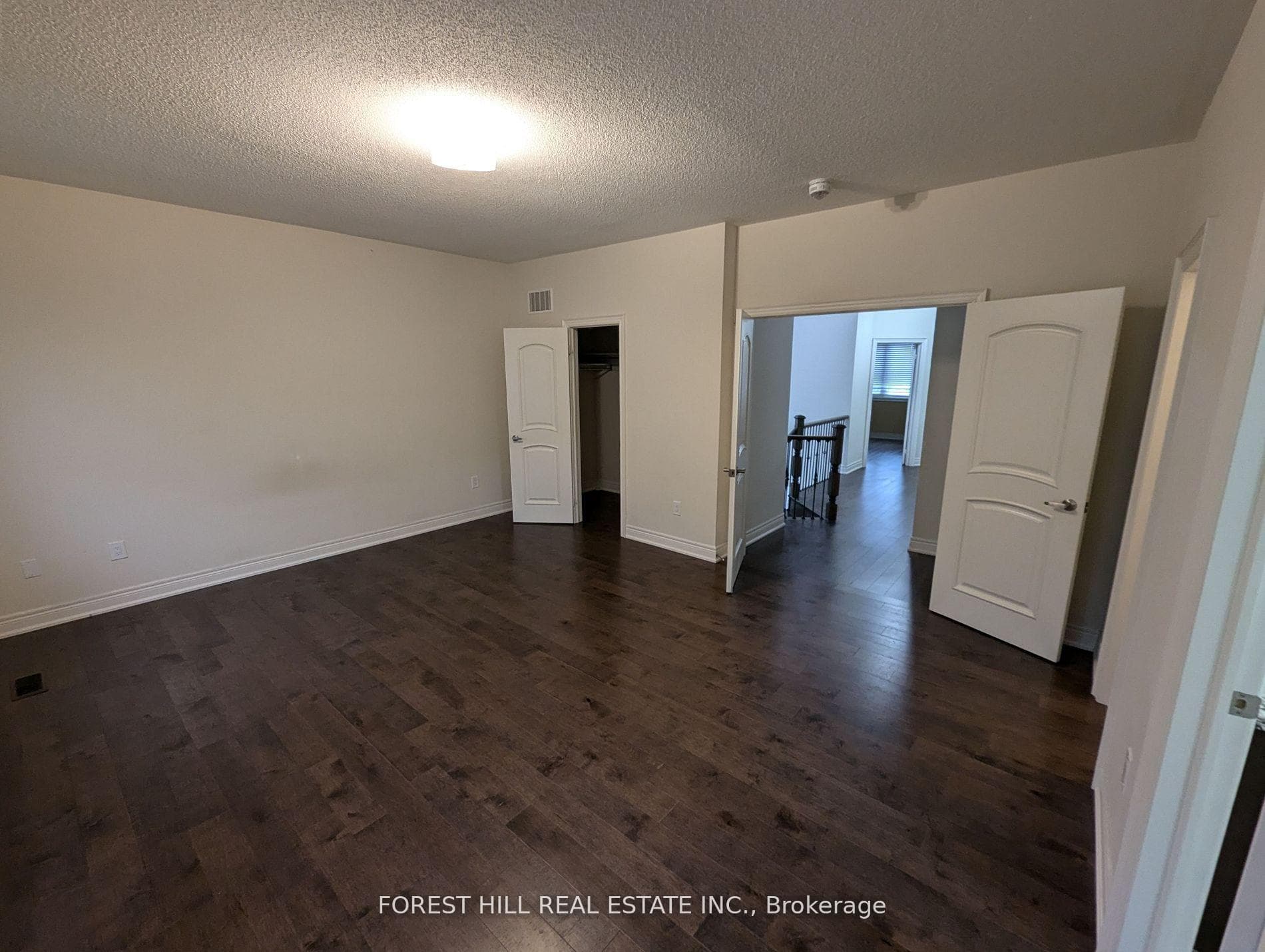 11 Joseph Hartman Crescent photo 9