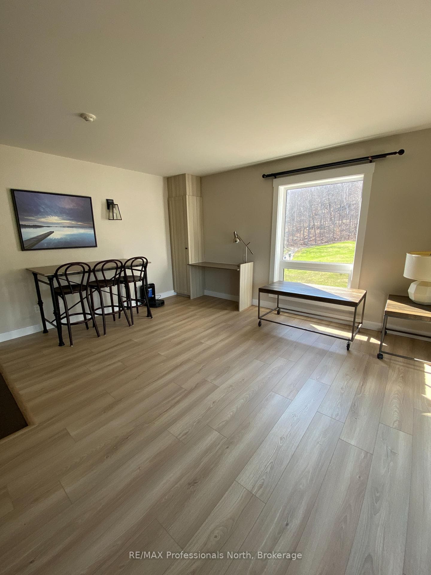 1235 Deerhurst Drive Unit 54-107 photo 10