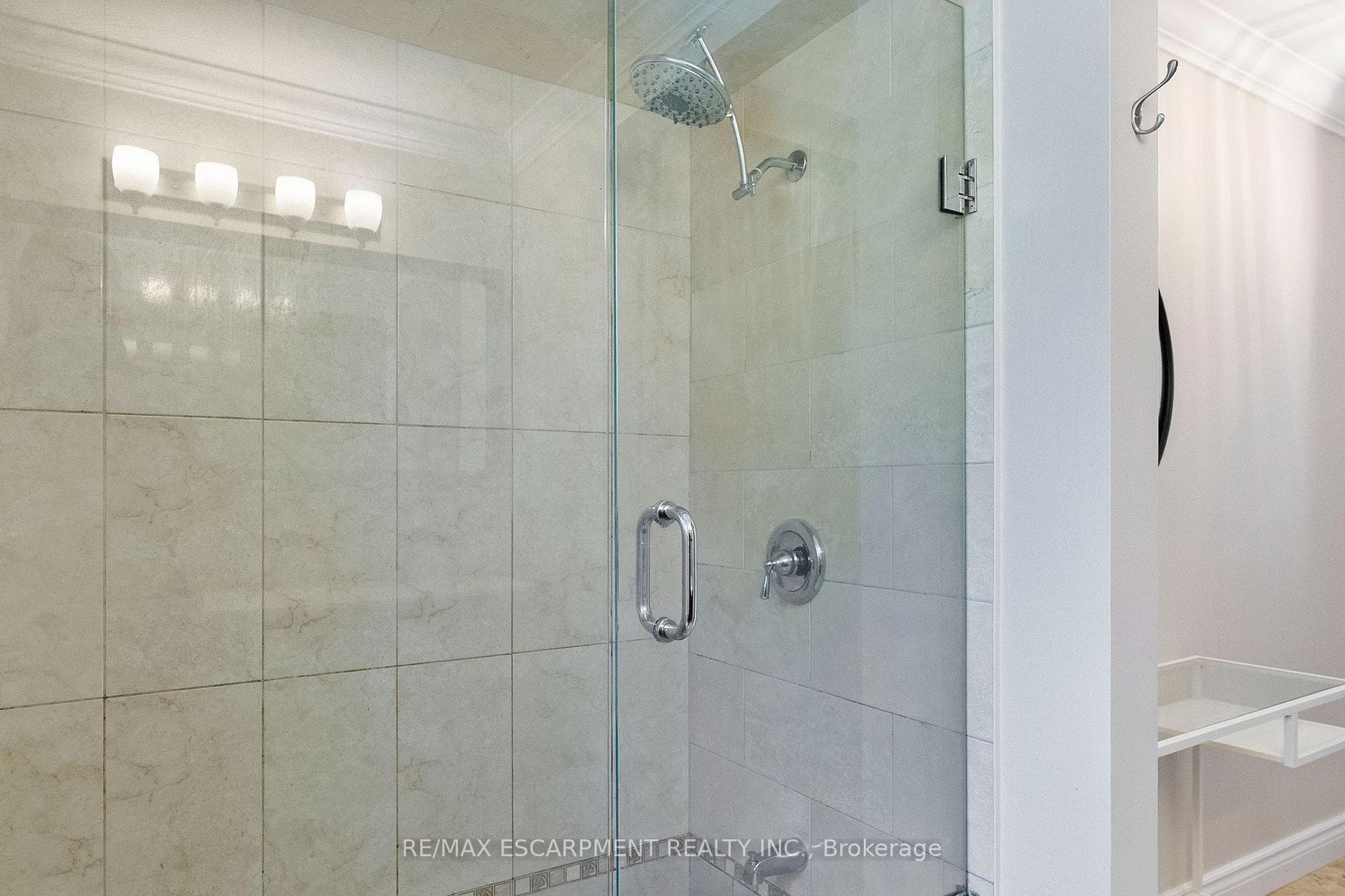 1839 Fellen Place photo 24