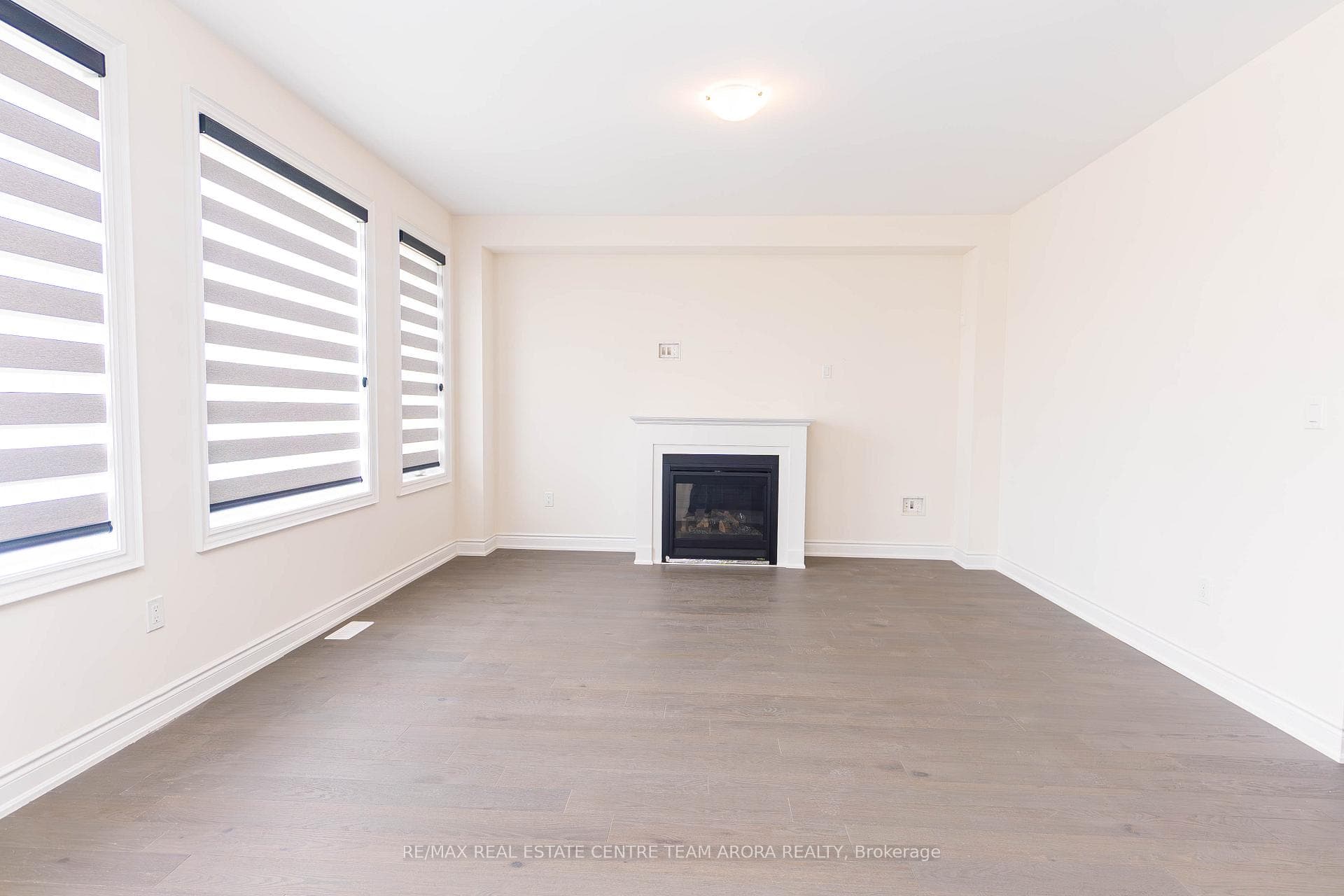 2596 Stallion Drive photo 6